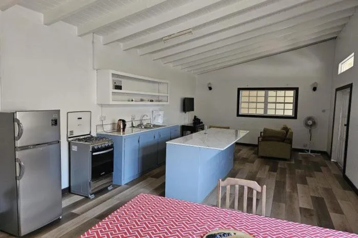 Kitchen or kitchenette in Wavecrest Suites