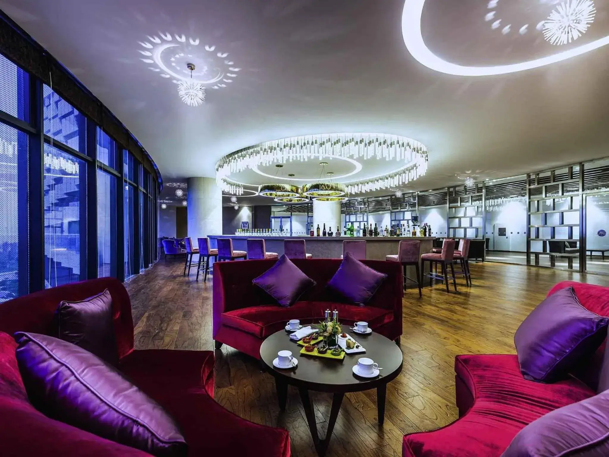 Lounge or bar in Grand Mercure Qingdao Qinglong Lounge or bar in Grand Mercure Qingdao Qinglong