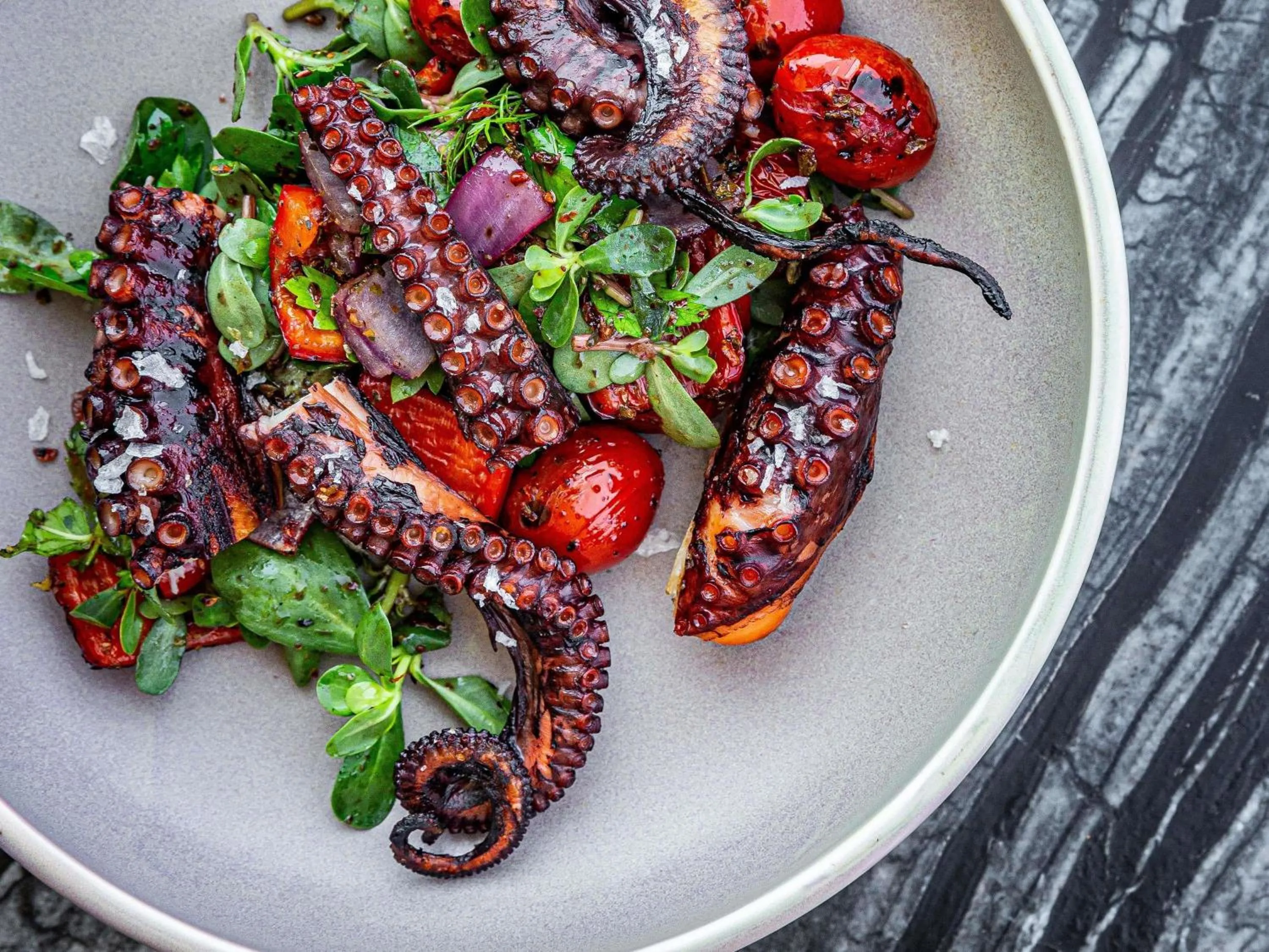 Restaurant/places to eat in Novotel Istanbul Bosphorus Hotel