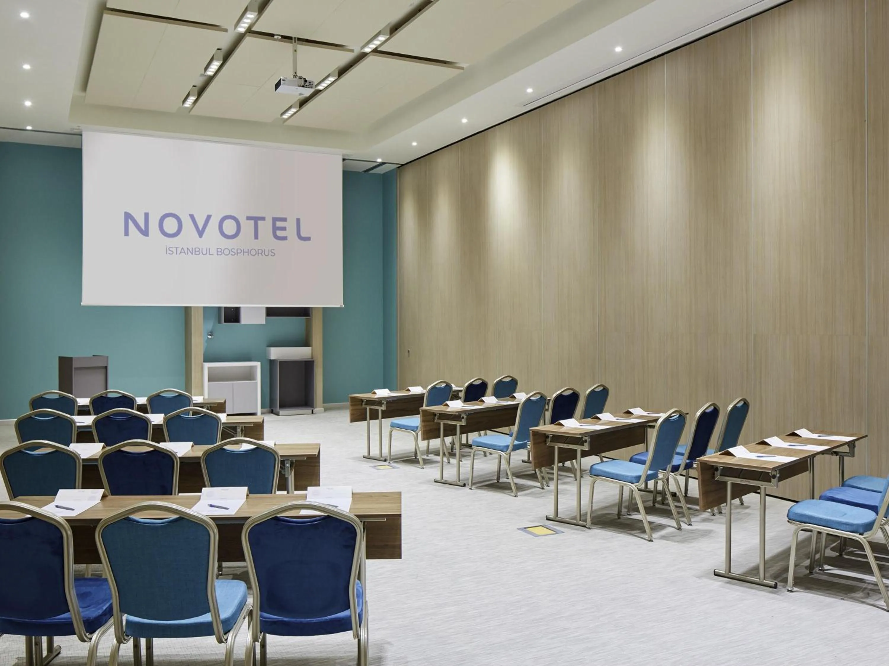 Meeting/conference room in Novotel Istanbul Bosphorus Hotel