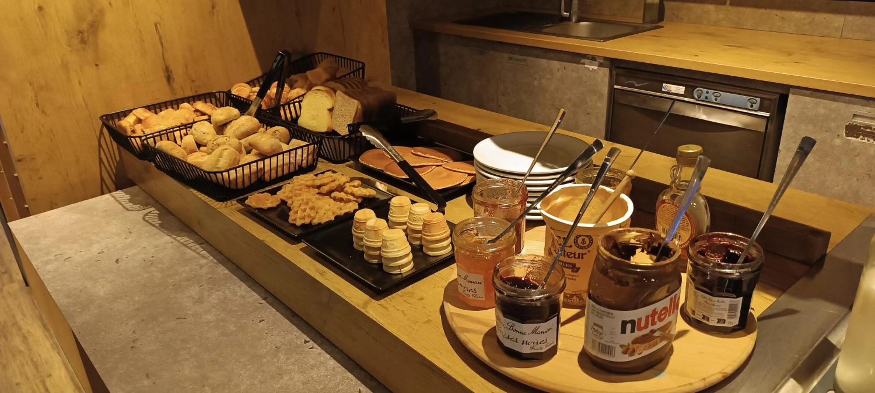 Continental breakfast in IBIS BUDGET Biarritz - Anglet