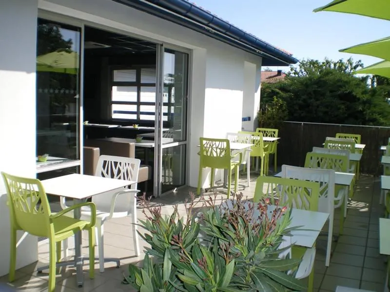 Restaurant/places to eat in IBIS BUDGET Biarritz - Anglet