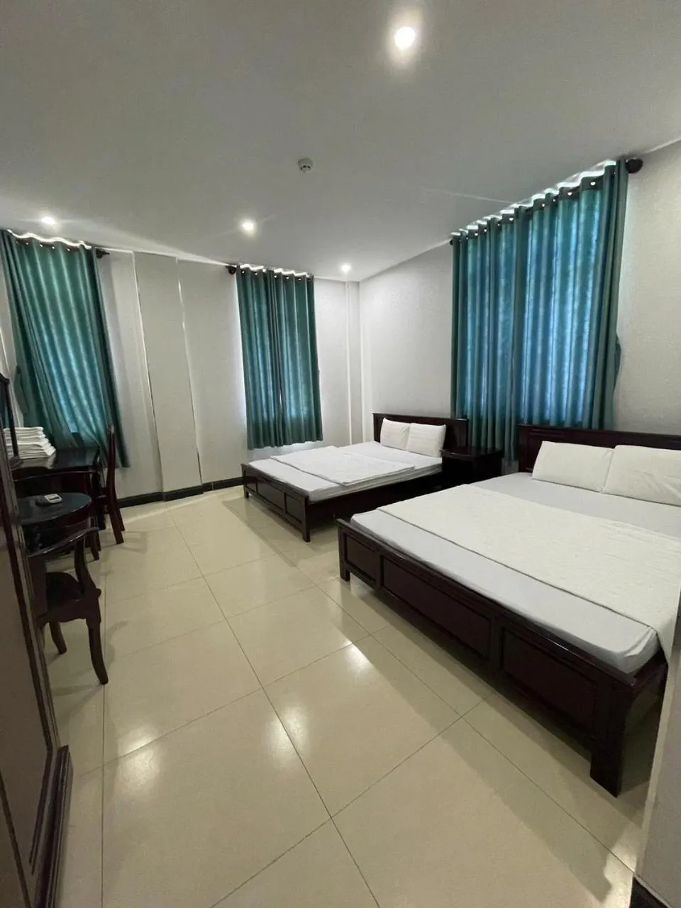 Bed in Thi Long Phụng Hotel