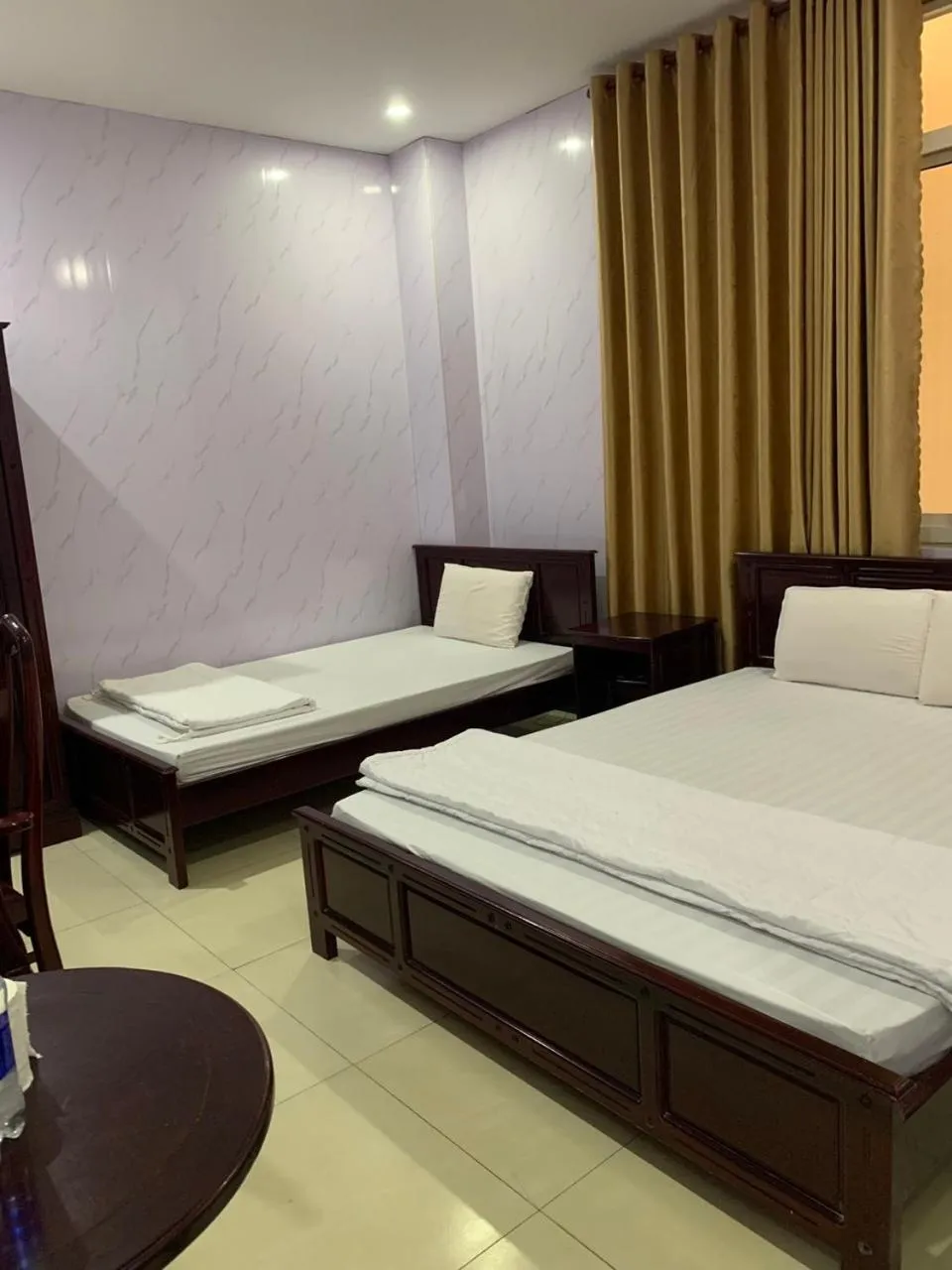 Bed in Thi Long Phụng Hotel