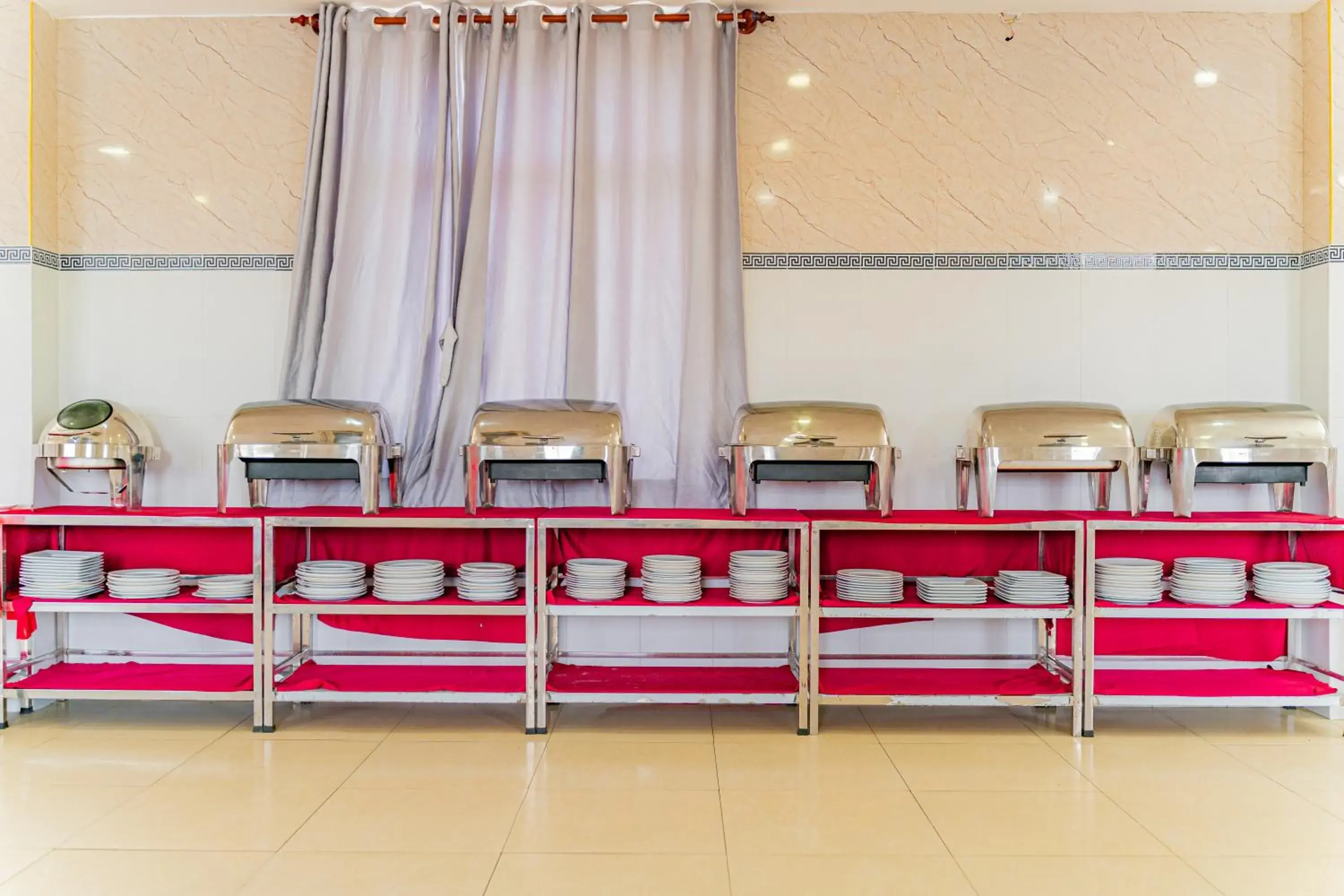 Restaurant/places to eat in Thi Long Phụng Hotel Restaurant/places to eat in Thi Long Phụng Hotel