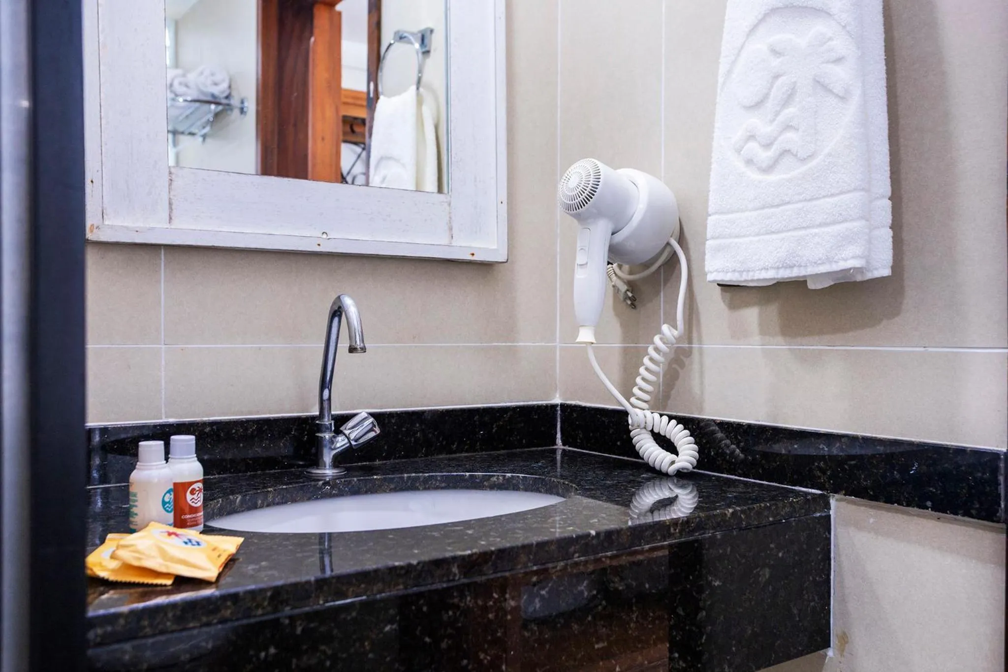 Bathroom in Hotel Village Enseada