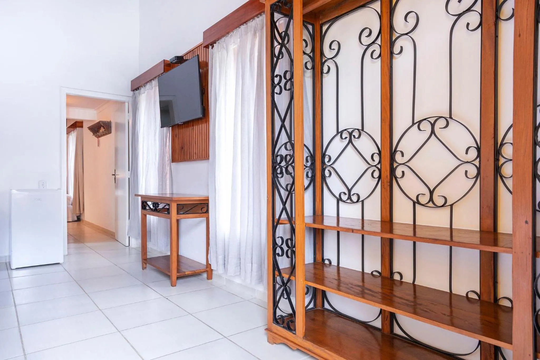 TV and multimedia in Hotel Village Enseada