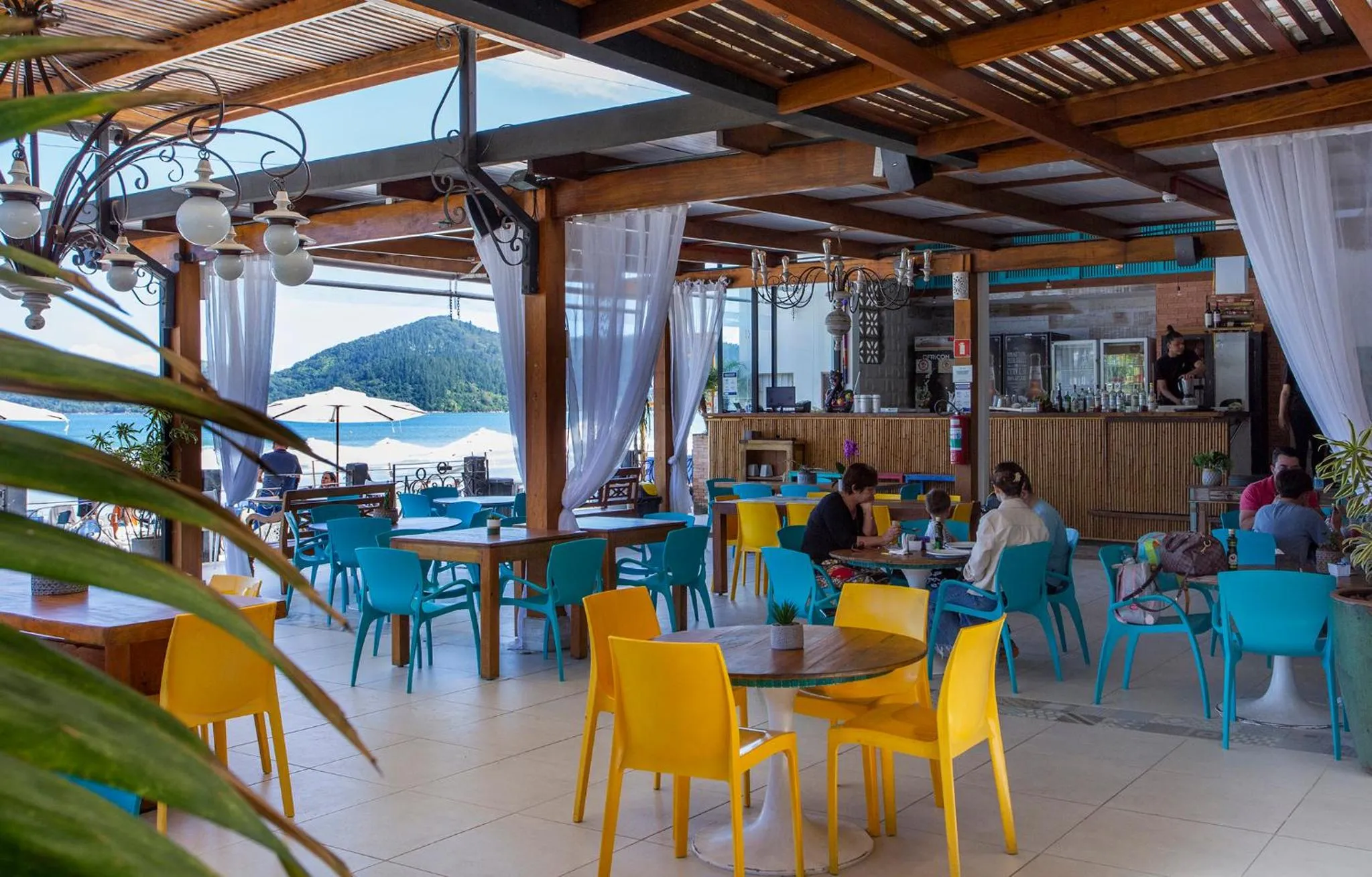 Restaurant/places to eat in Hotel Village Enseada