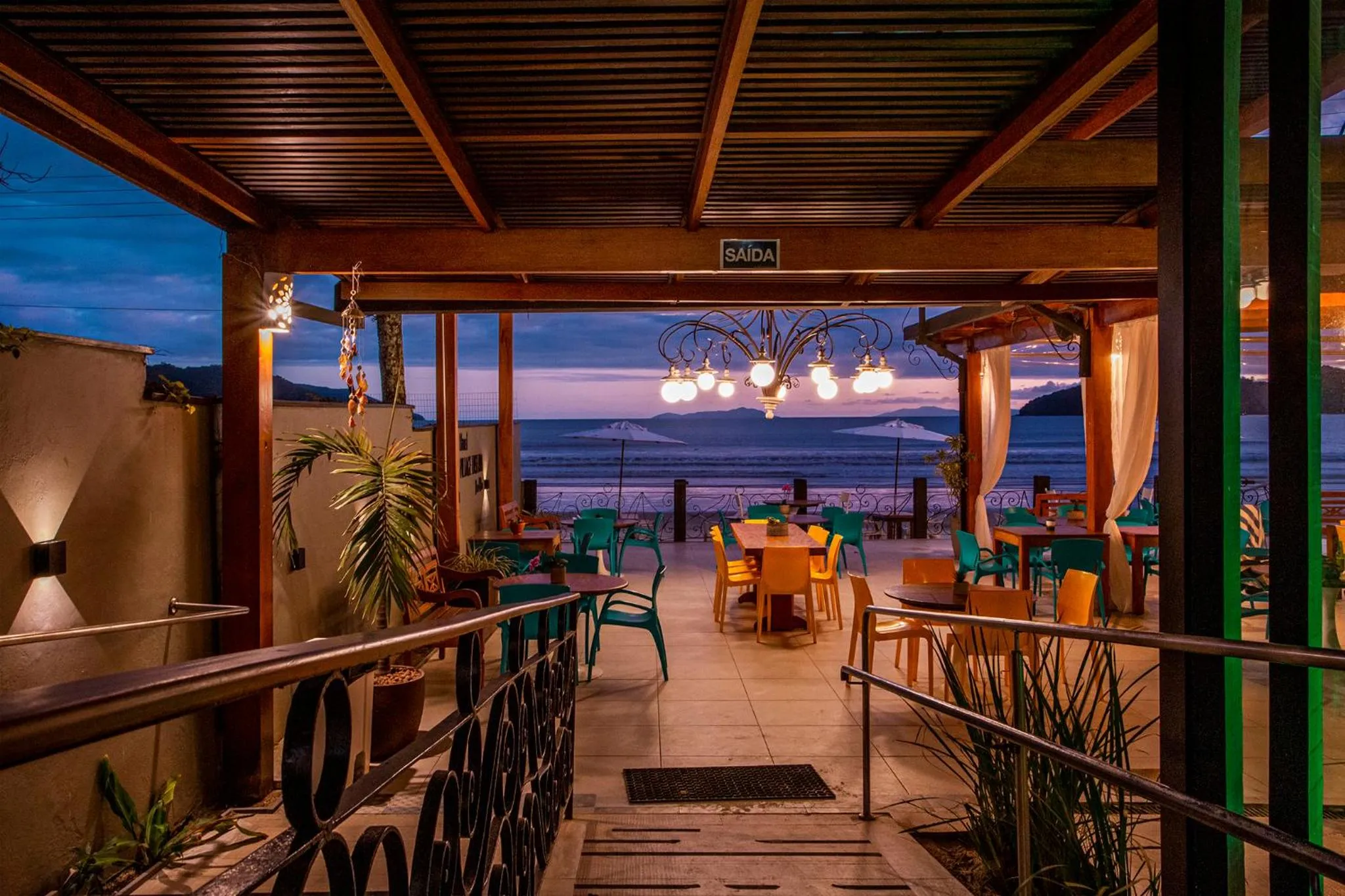 Restaurant/places to eat in Hotel Village Enseada