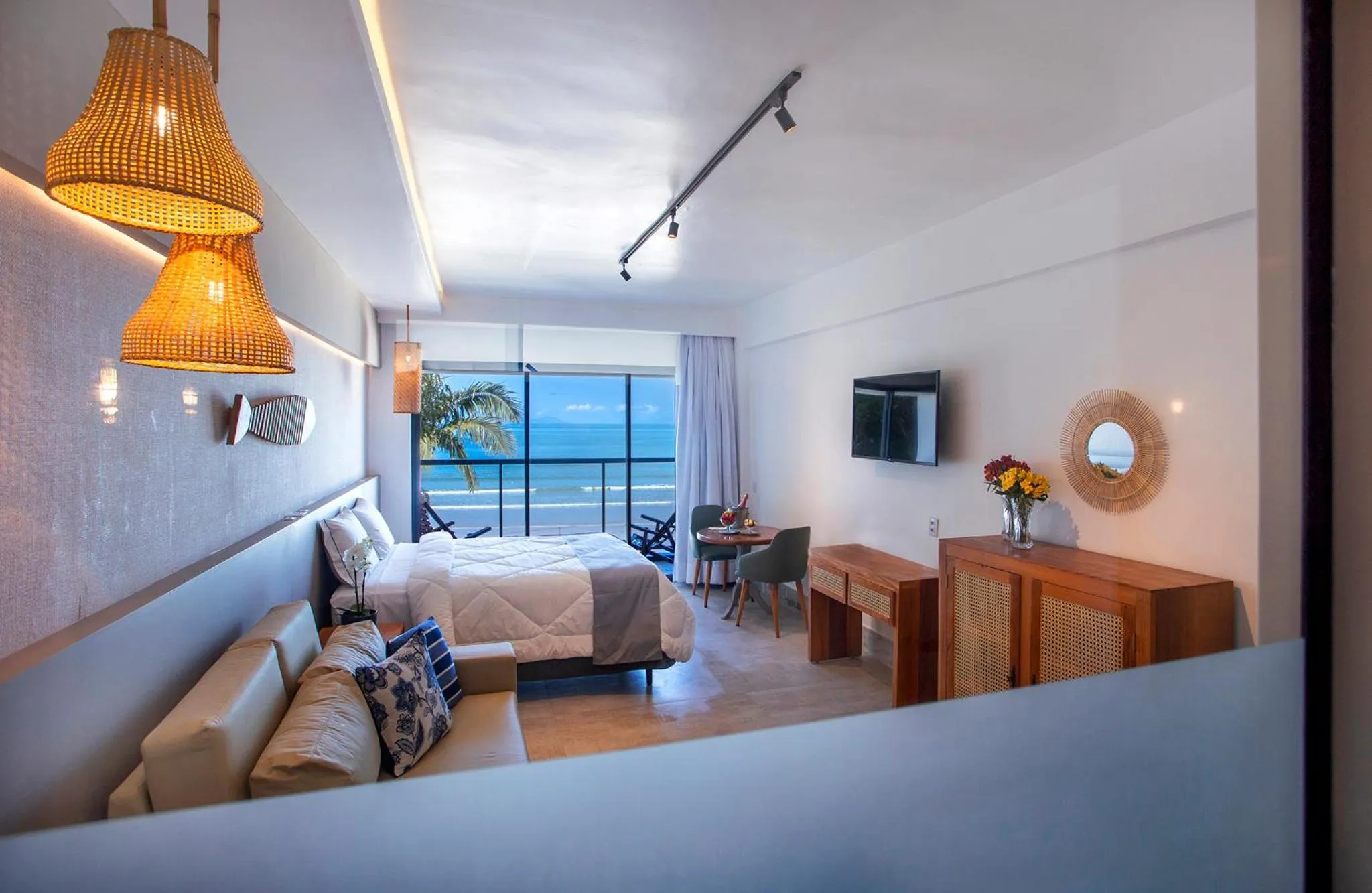 Photo of the whole room, Bed in Hotel Village Enseada