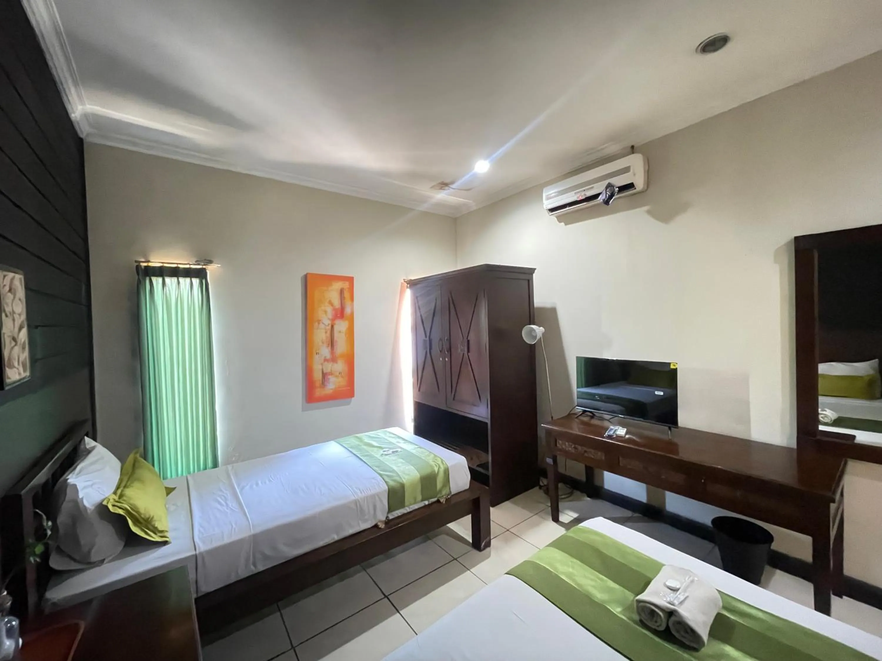 Bed in Klungkung Tower Hotel