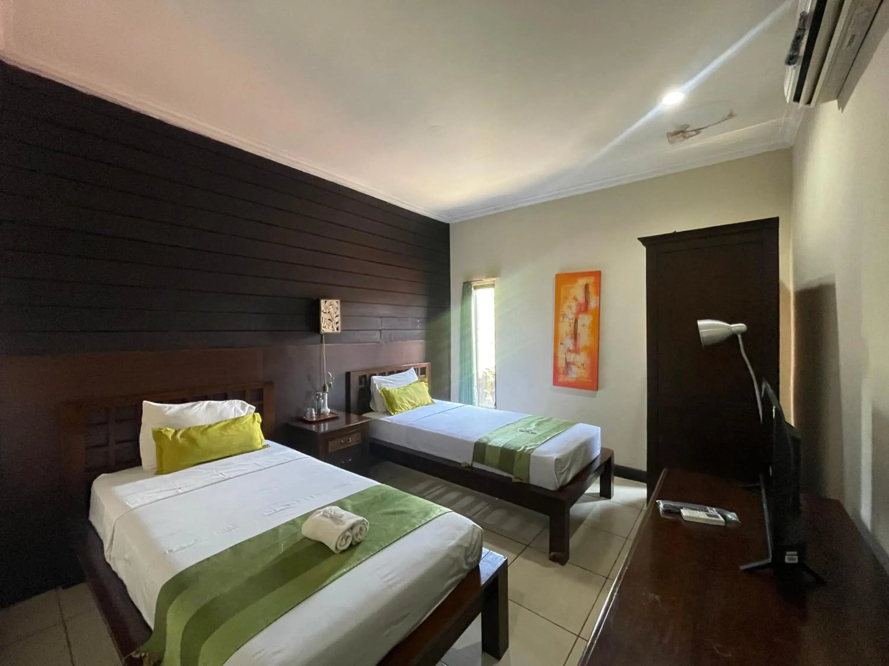 Superior Twin Room in Klungkung Tower Hotel Superior Twin Room in Klungkung Tower Hotel