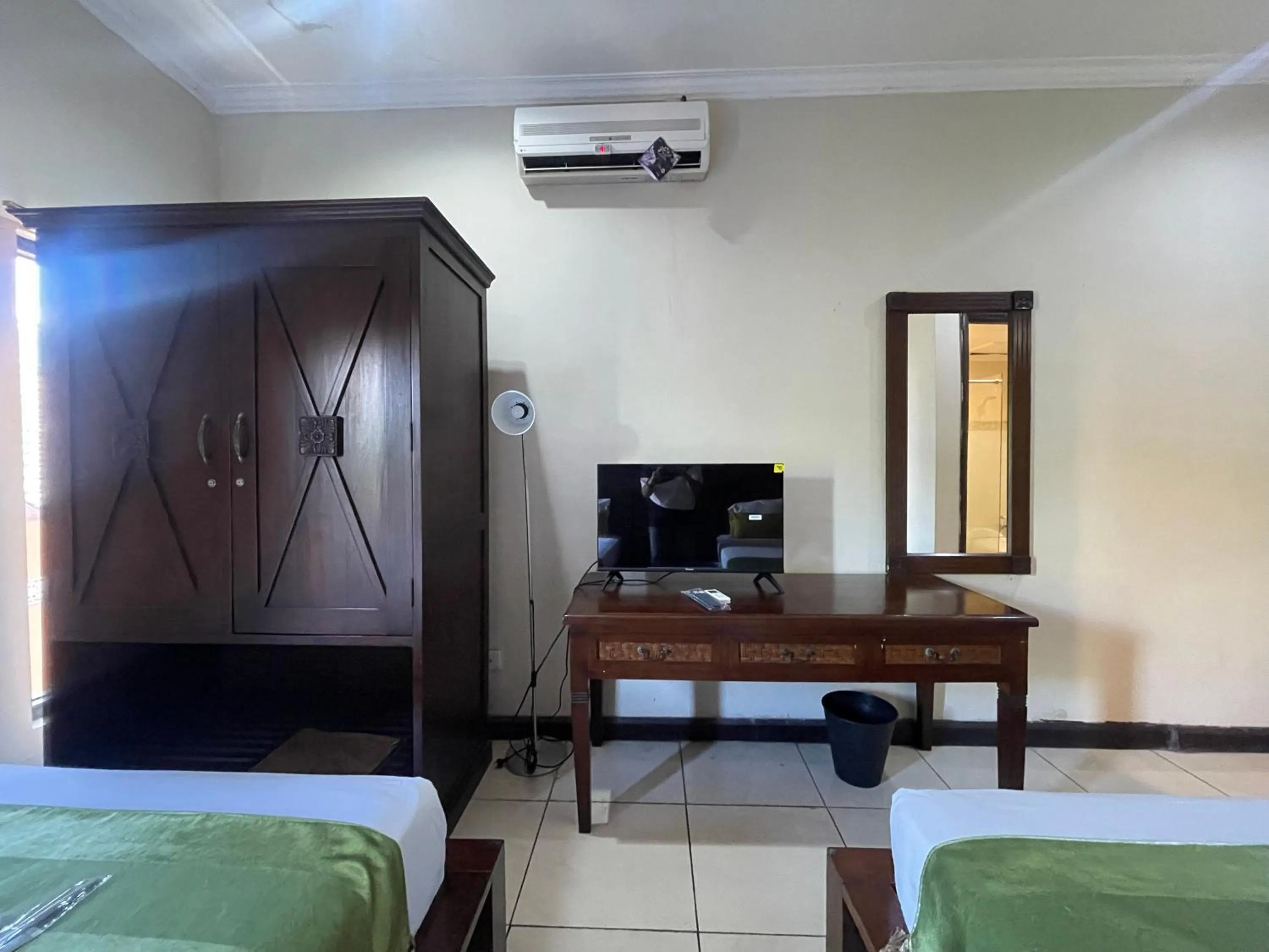 Bed in Klungkung Tower Hotel