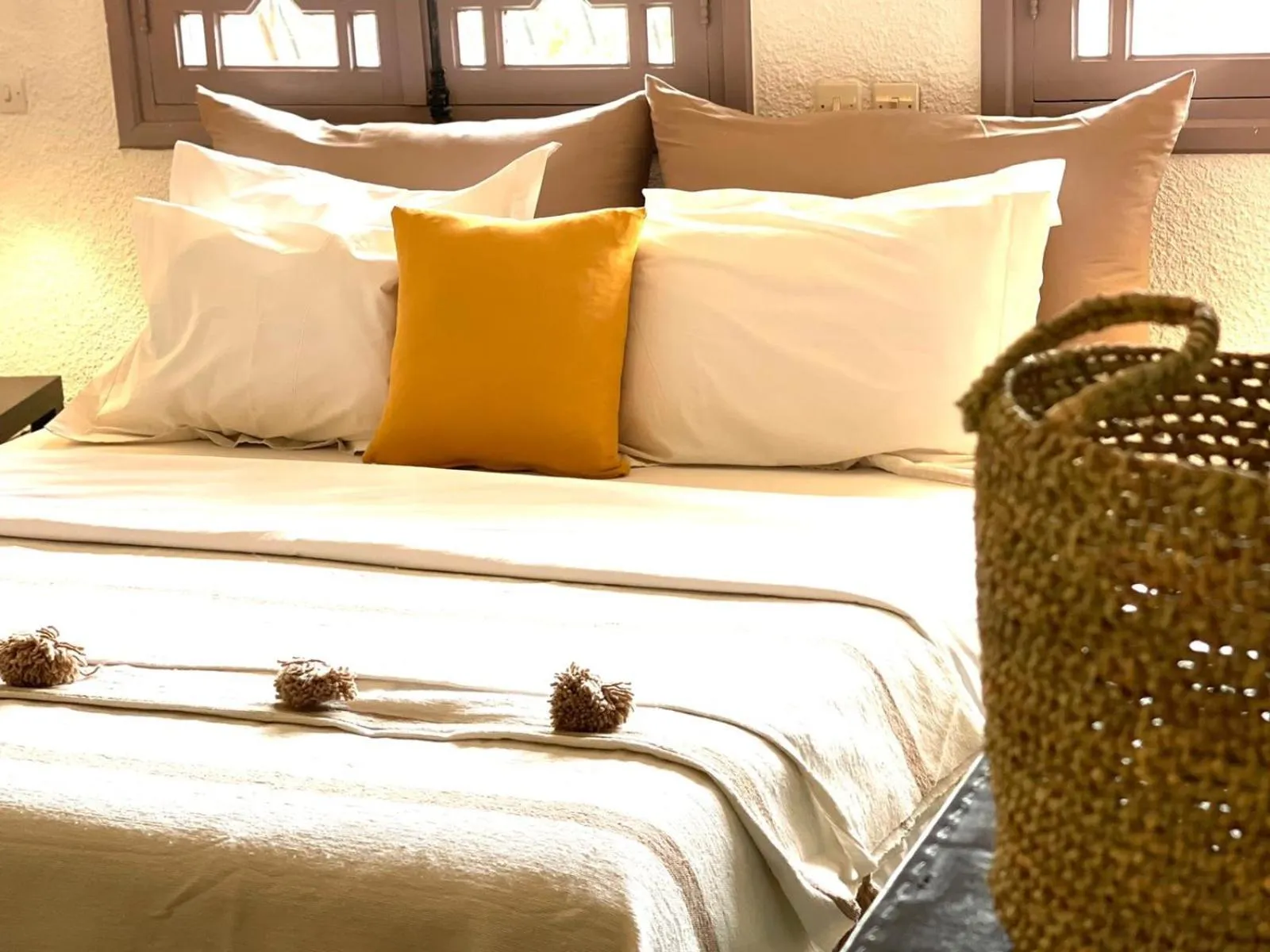 Bed in La Vie En Rose - Horses & Dogs House