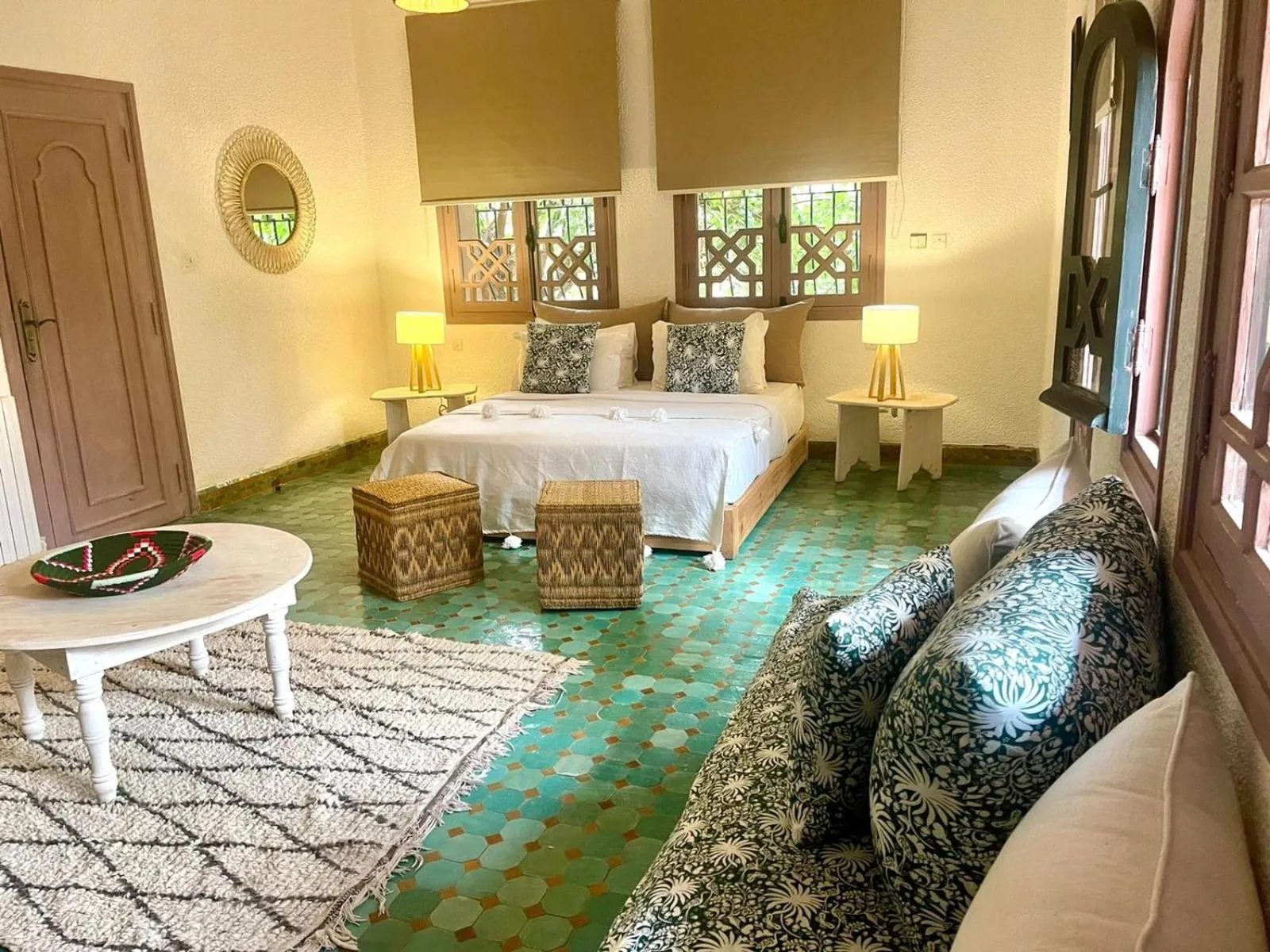 Photo of the whole room, Bed in La Vie En Rose - Horses & Dogs House