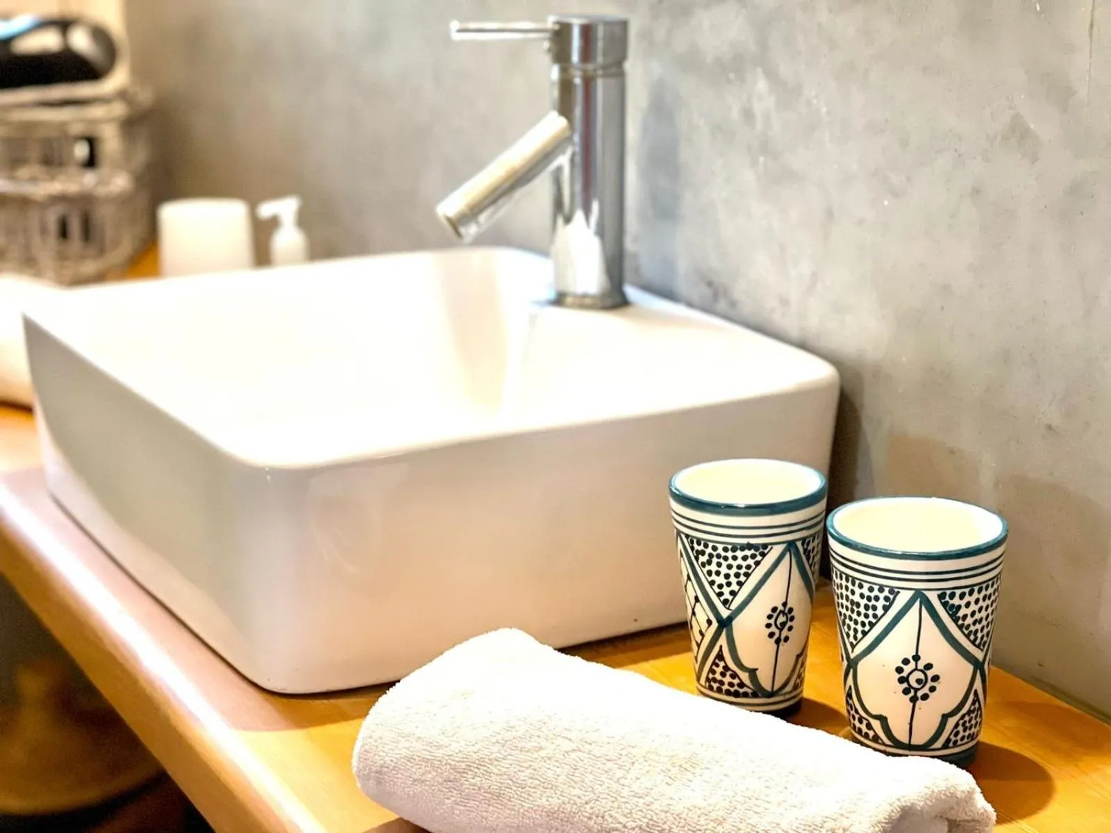 Massage in La Vie En Rose - Horses & Dogs House