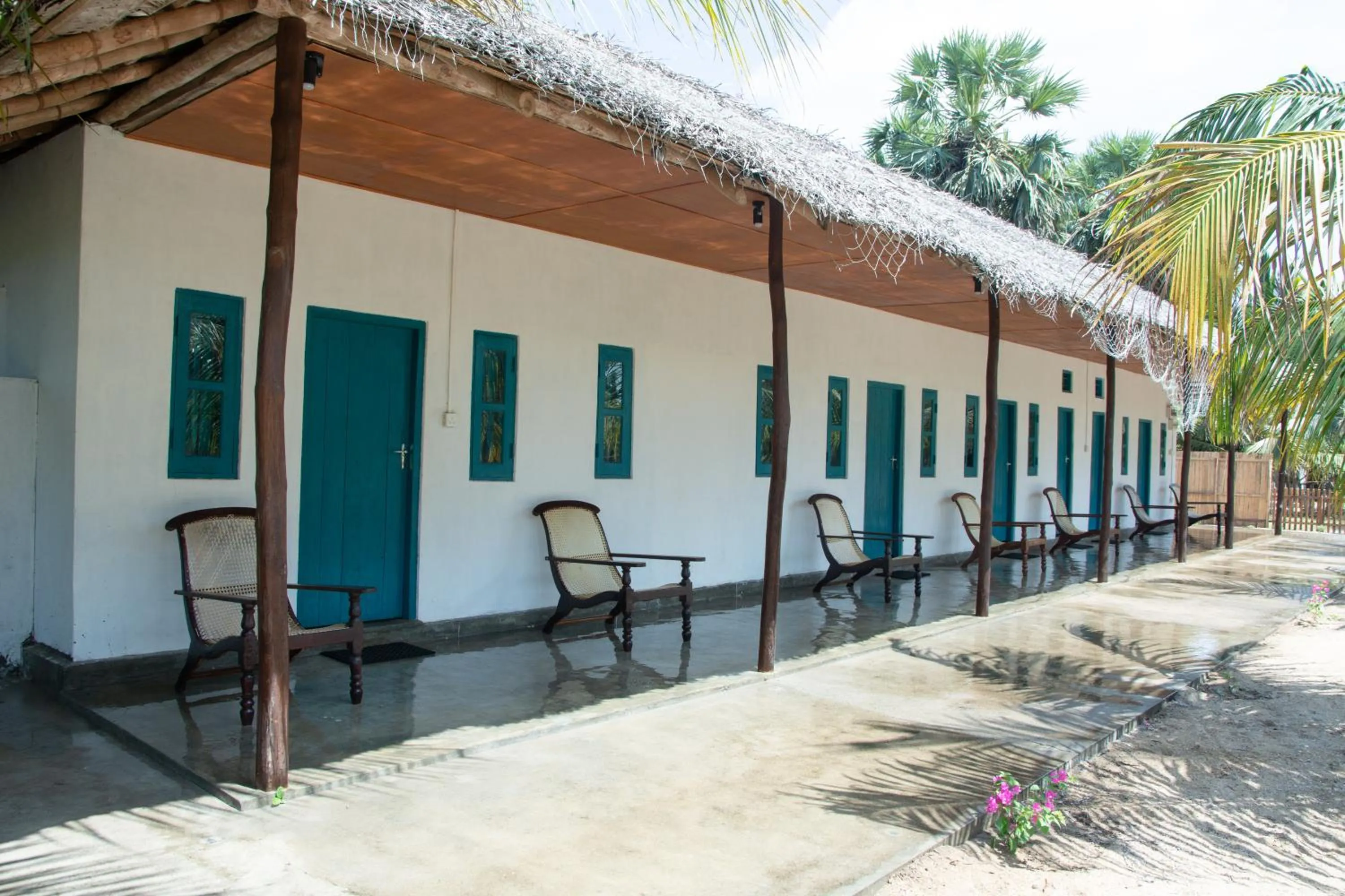 Patio in The Cove Pasikuda - Eco Resort