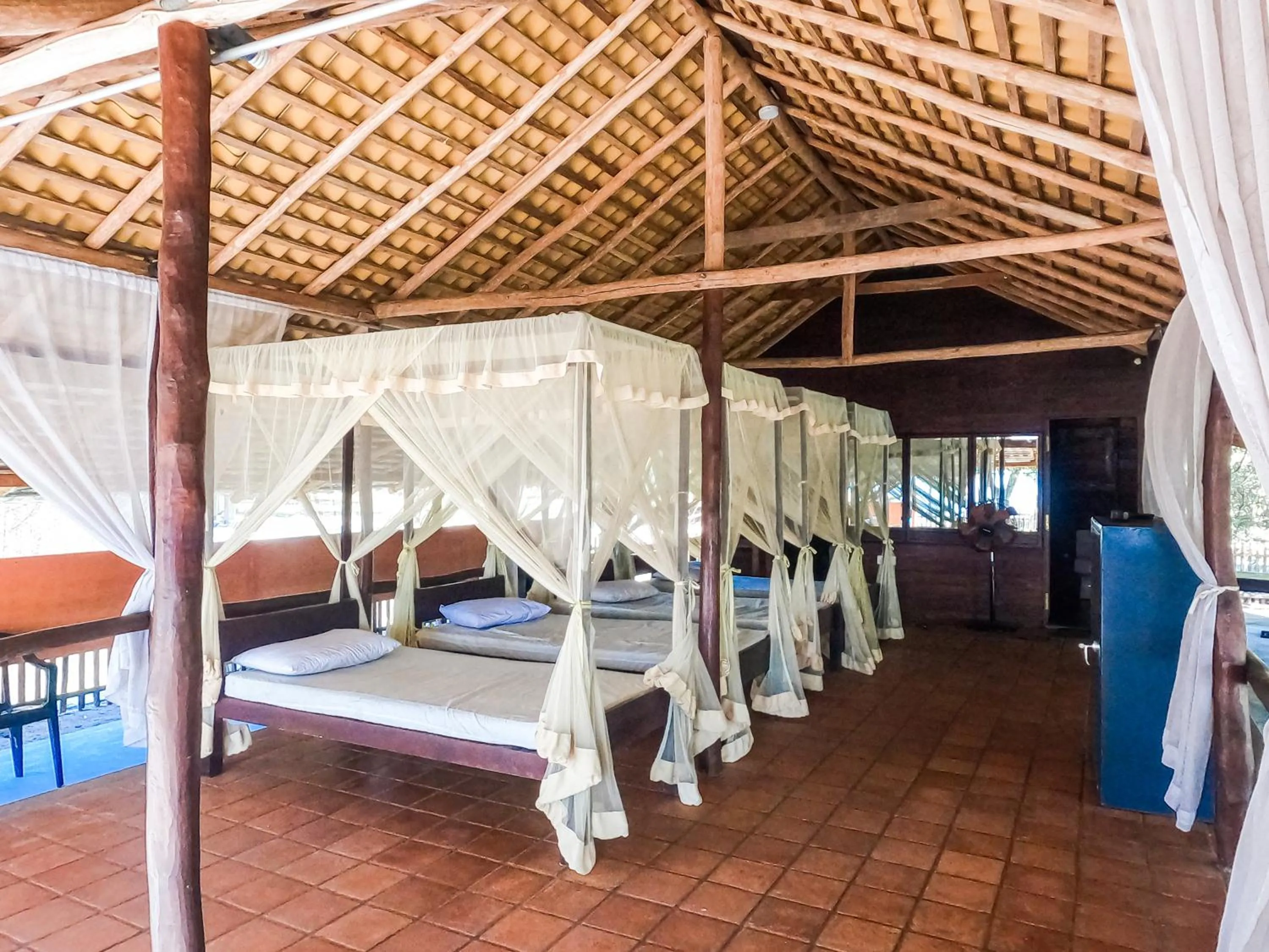 Bed in The Cove Pasikuda - Eco Resort