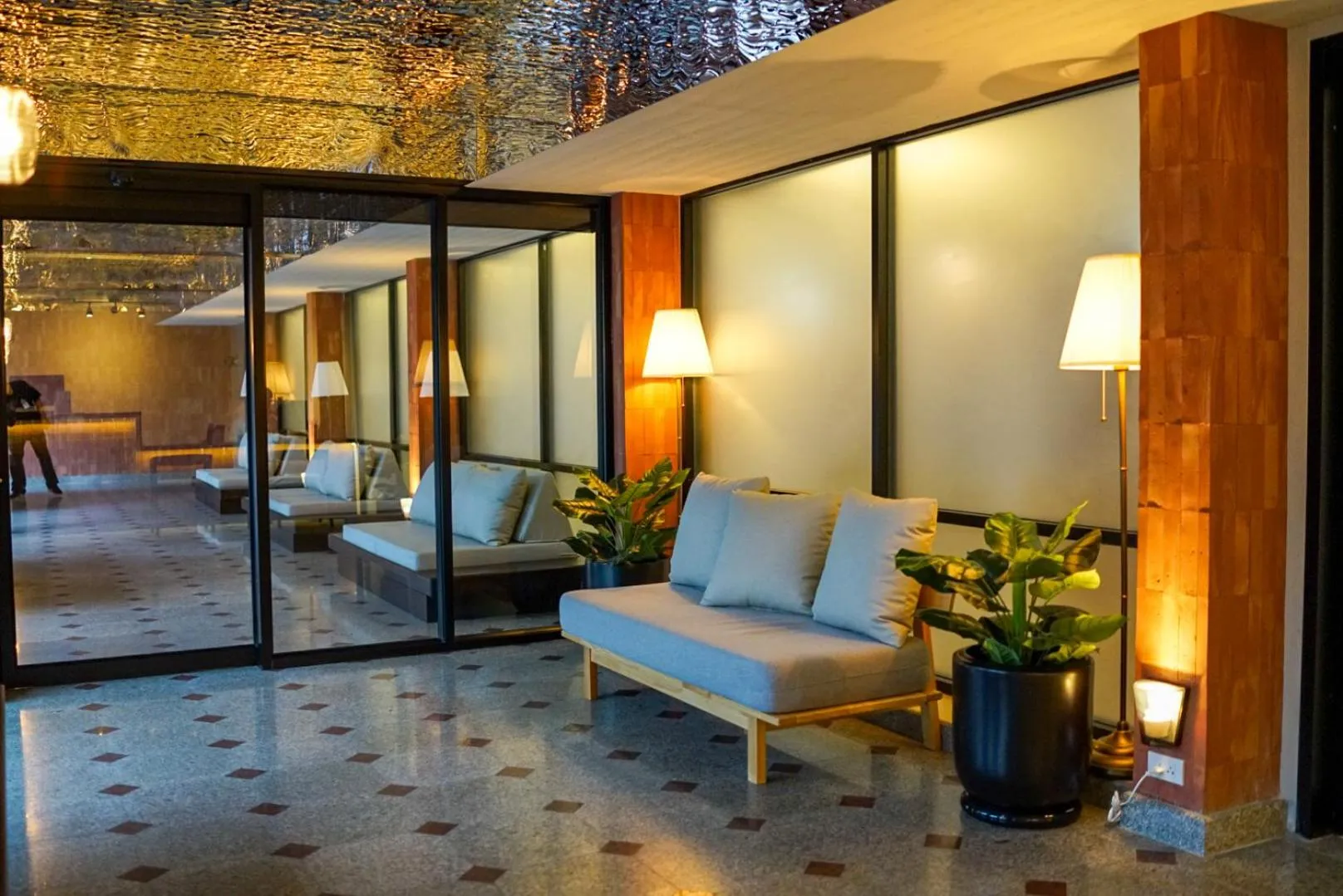 Living room in Wangkaew Hotel, Phitsanulok