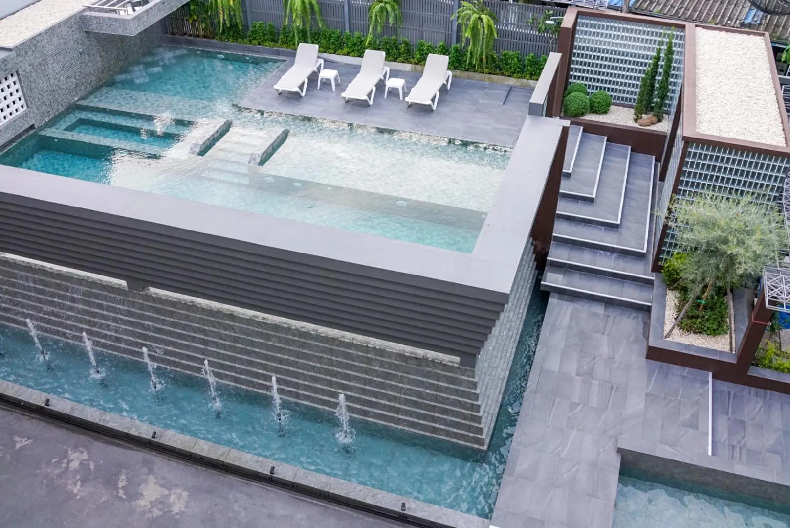 Pool view in Wangkaew Hotel, Phitsanulok