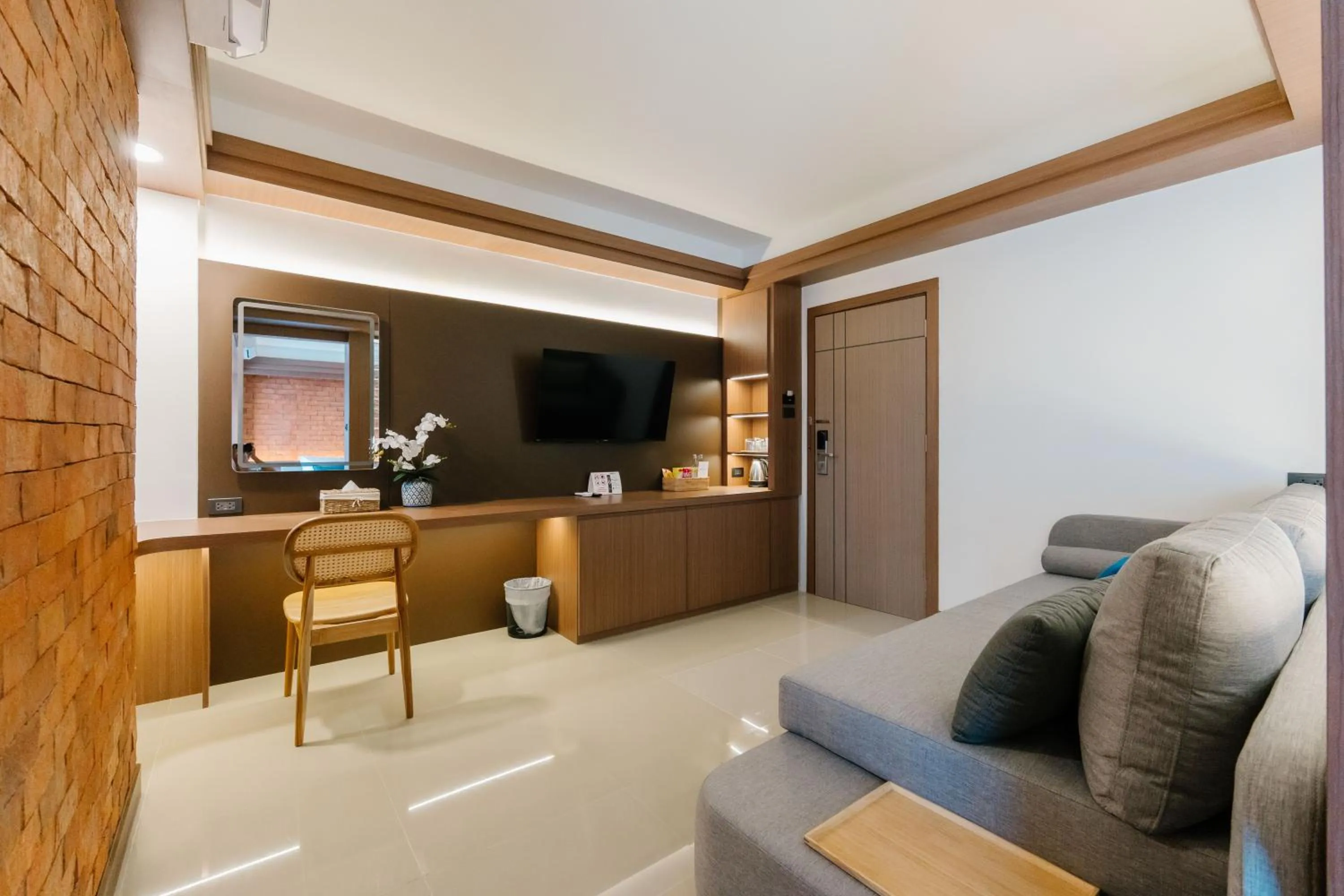 TV and multimedia in Wangkaew Hotel, Phitsanulok