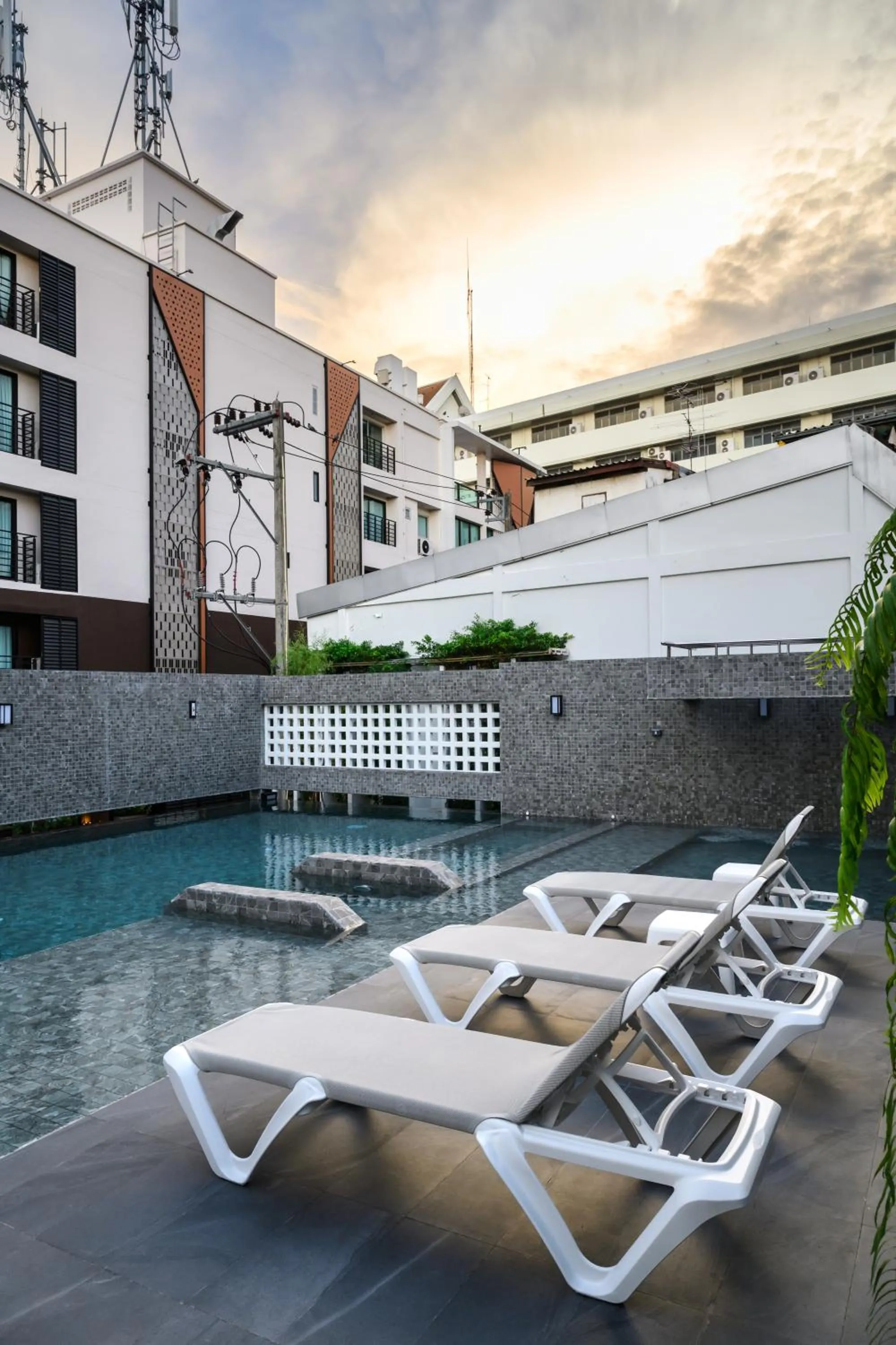Swimming pool in Wangkaew Hotel, Phitsanulok