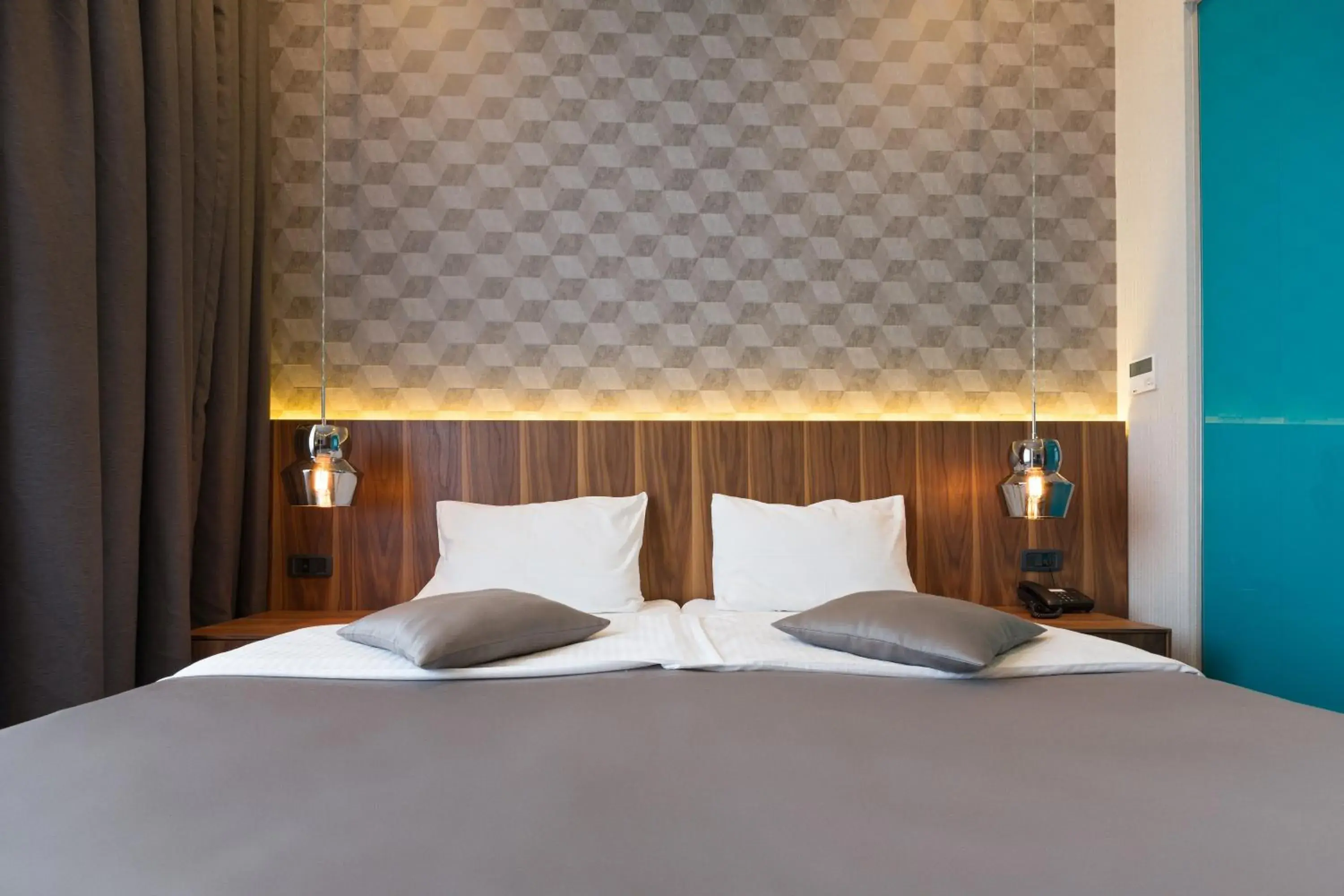 Bed in Five Points Square - City Center Bed in Five Points Square - City Center