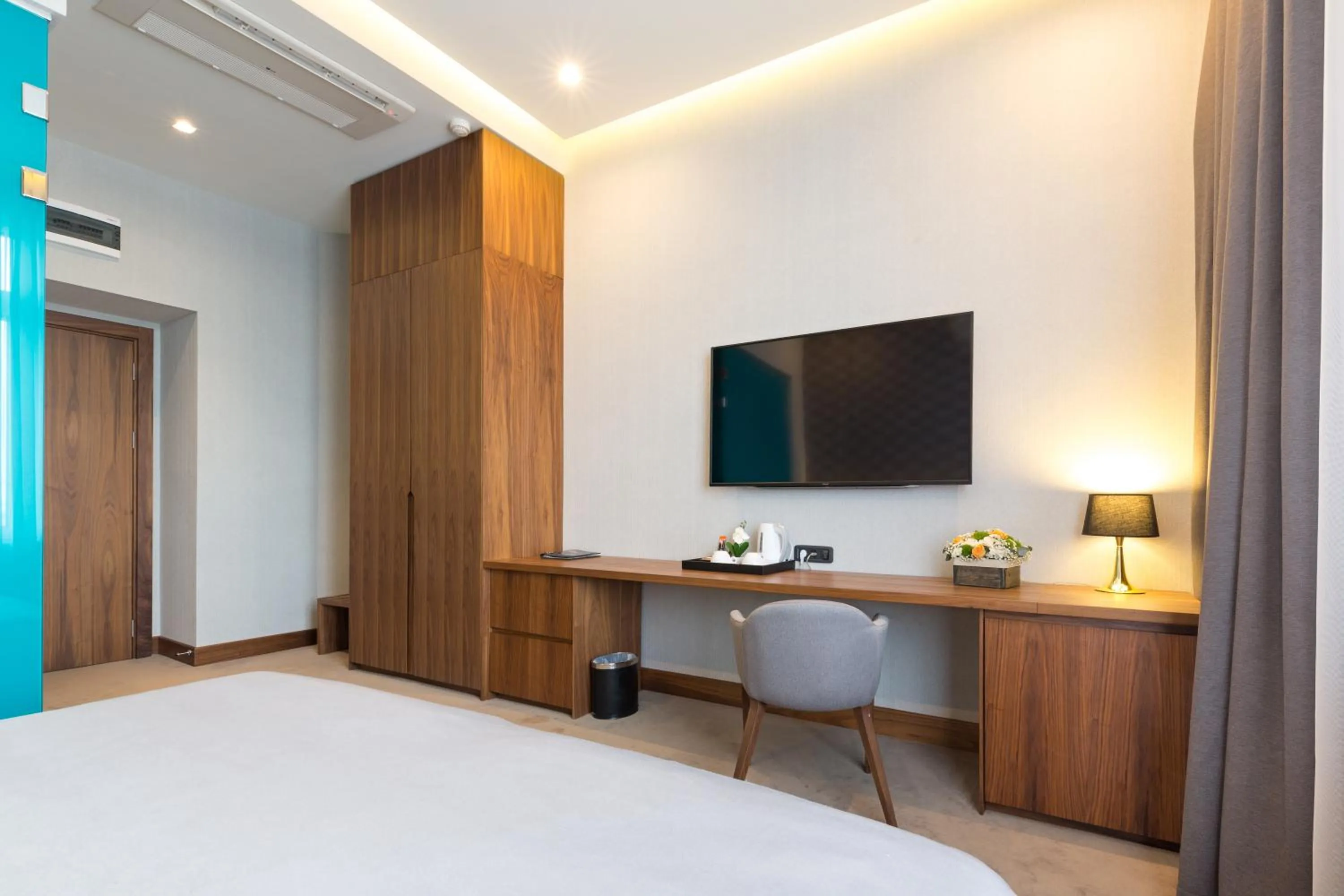 Bed in Five Points Square - City Center