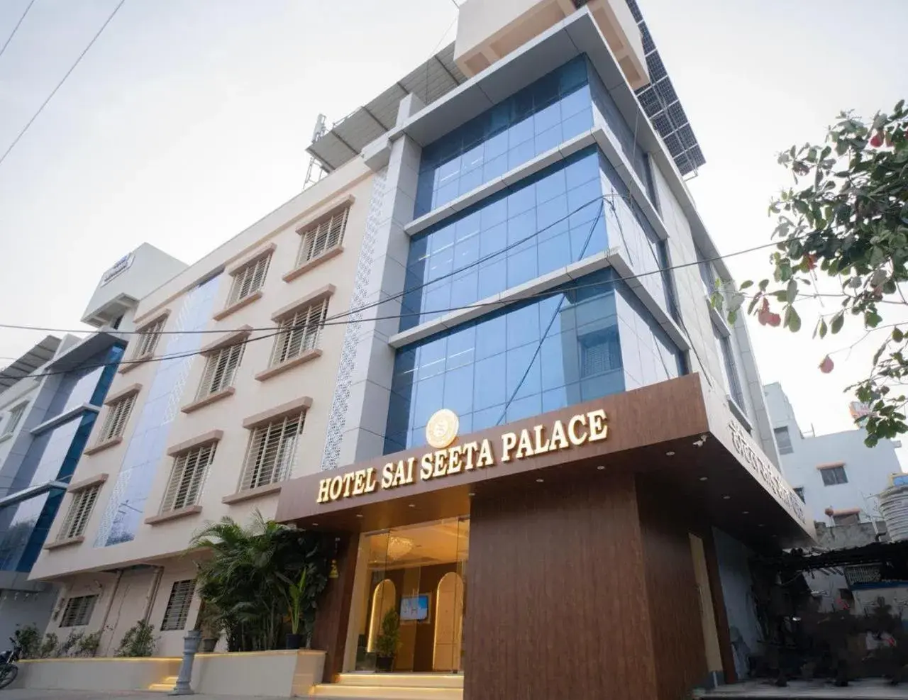 Hotel Sai Seeta Palace Newly Renovated Hotel Sai Seeta Palace Newly Renovated