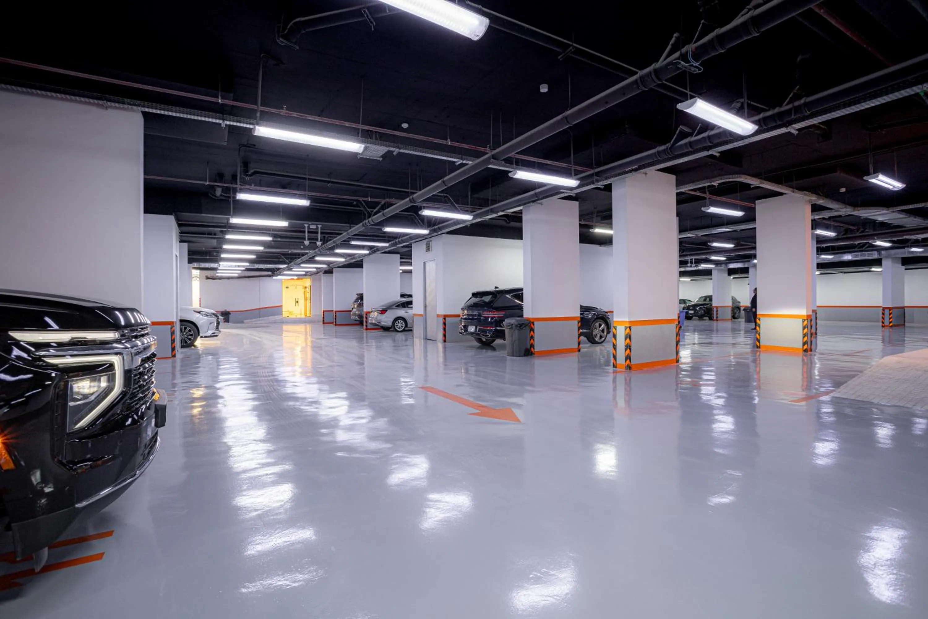 Parking in Liora Boutique