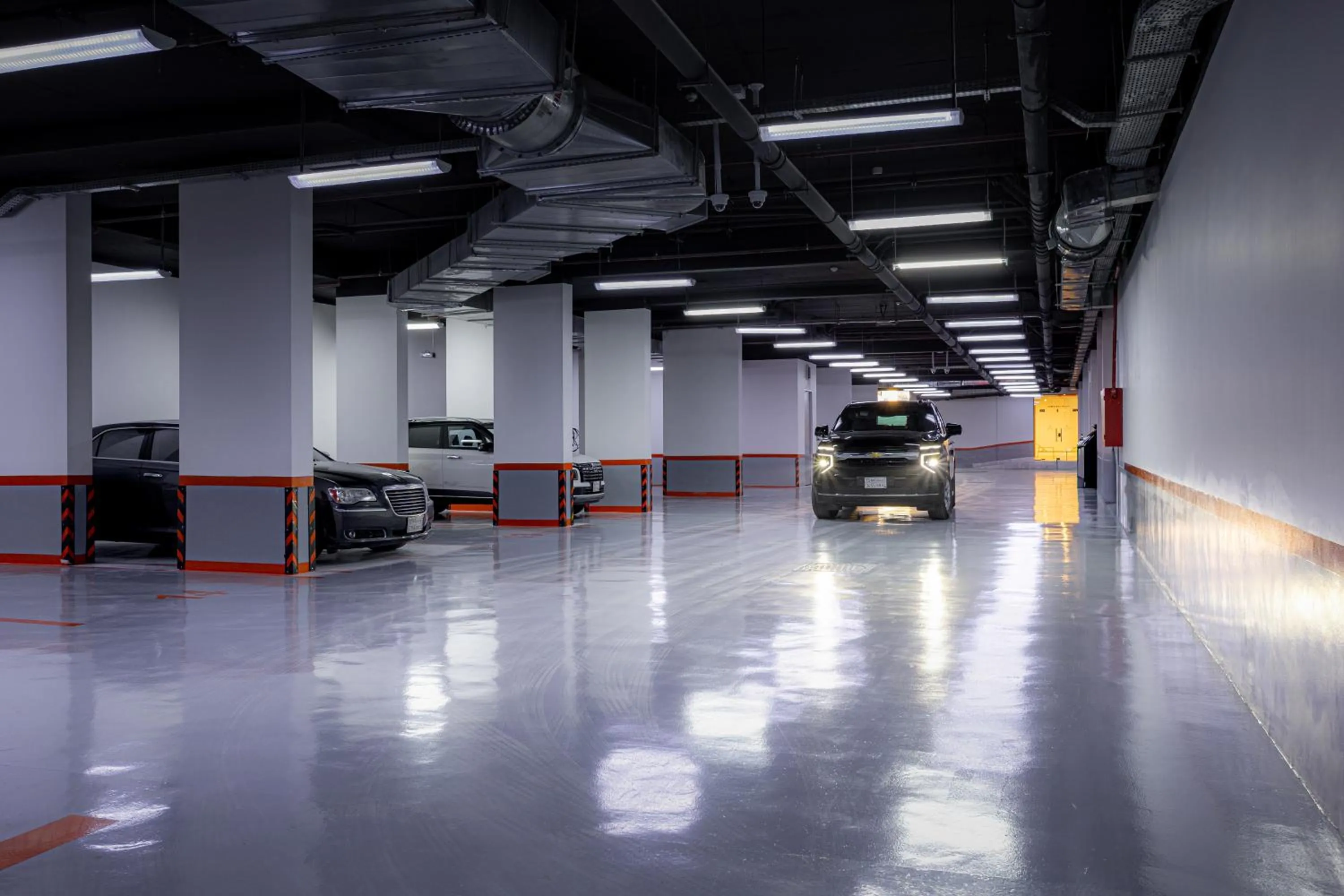 Parking in Liora Boutique