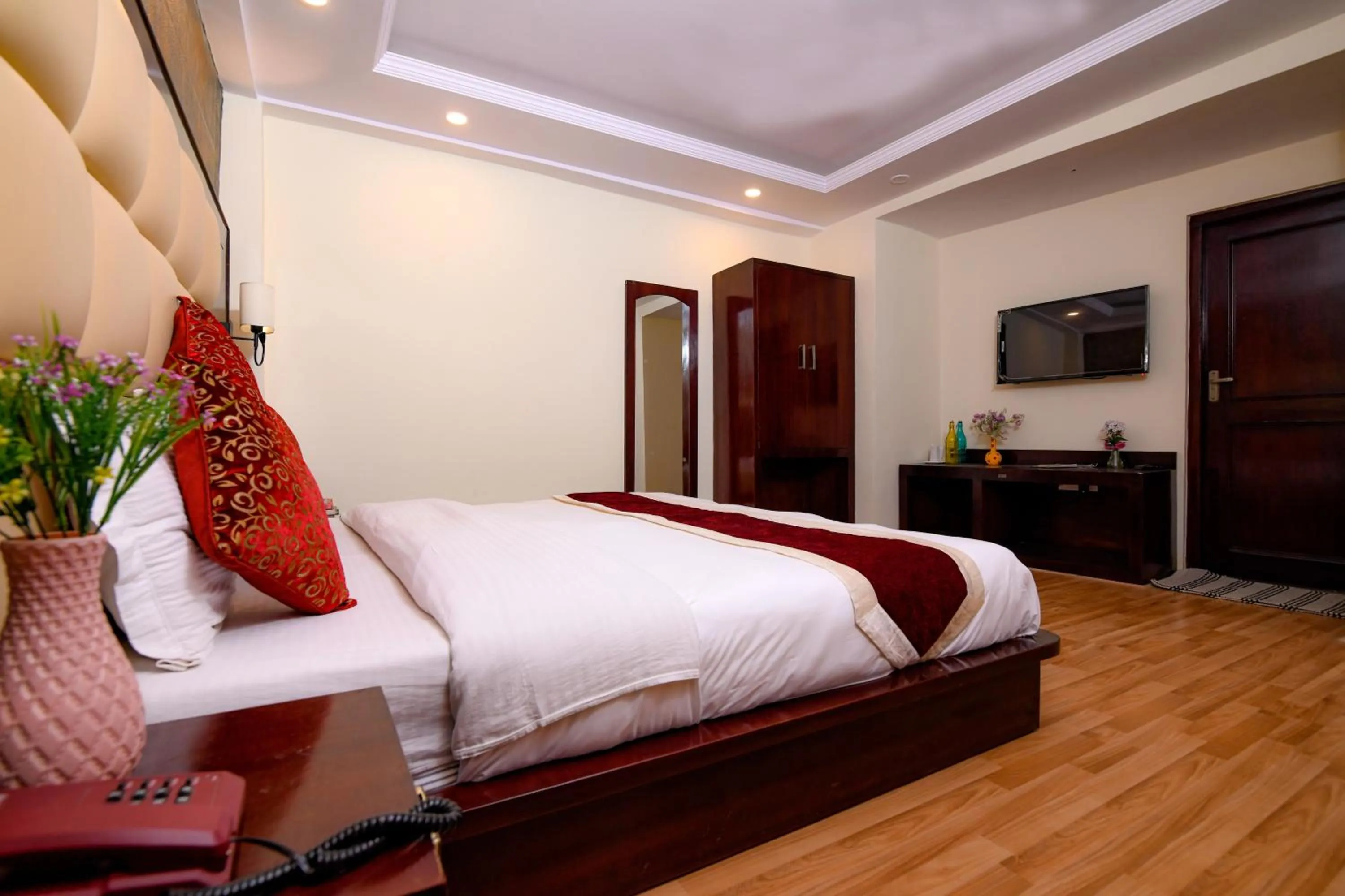 Bed in Hotel Ladakh Inn