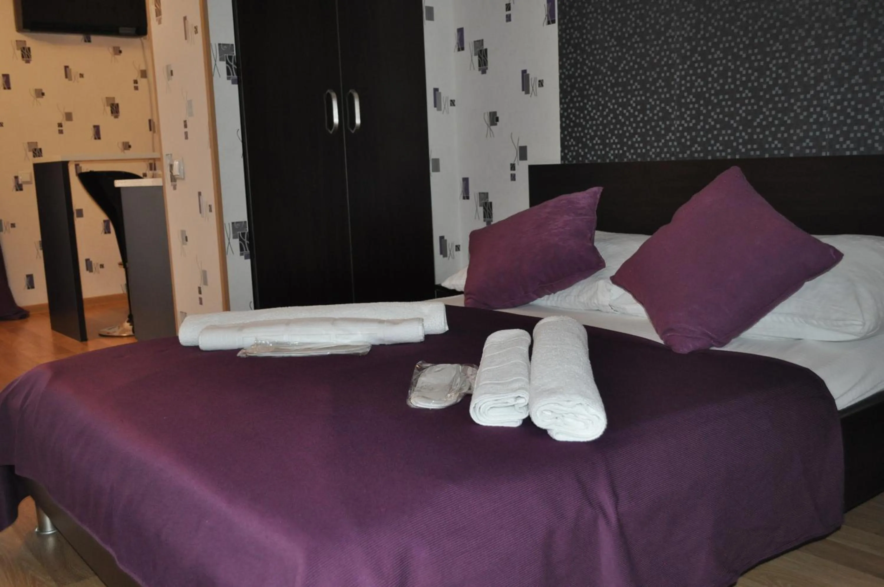 Bed in Hotel Your Comfort