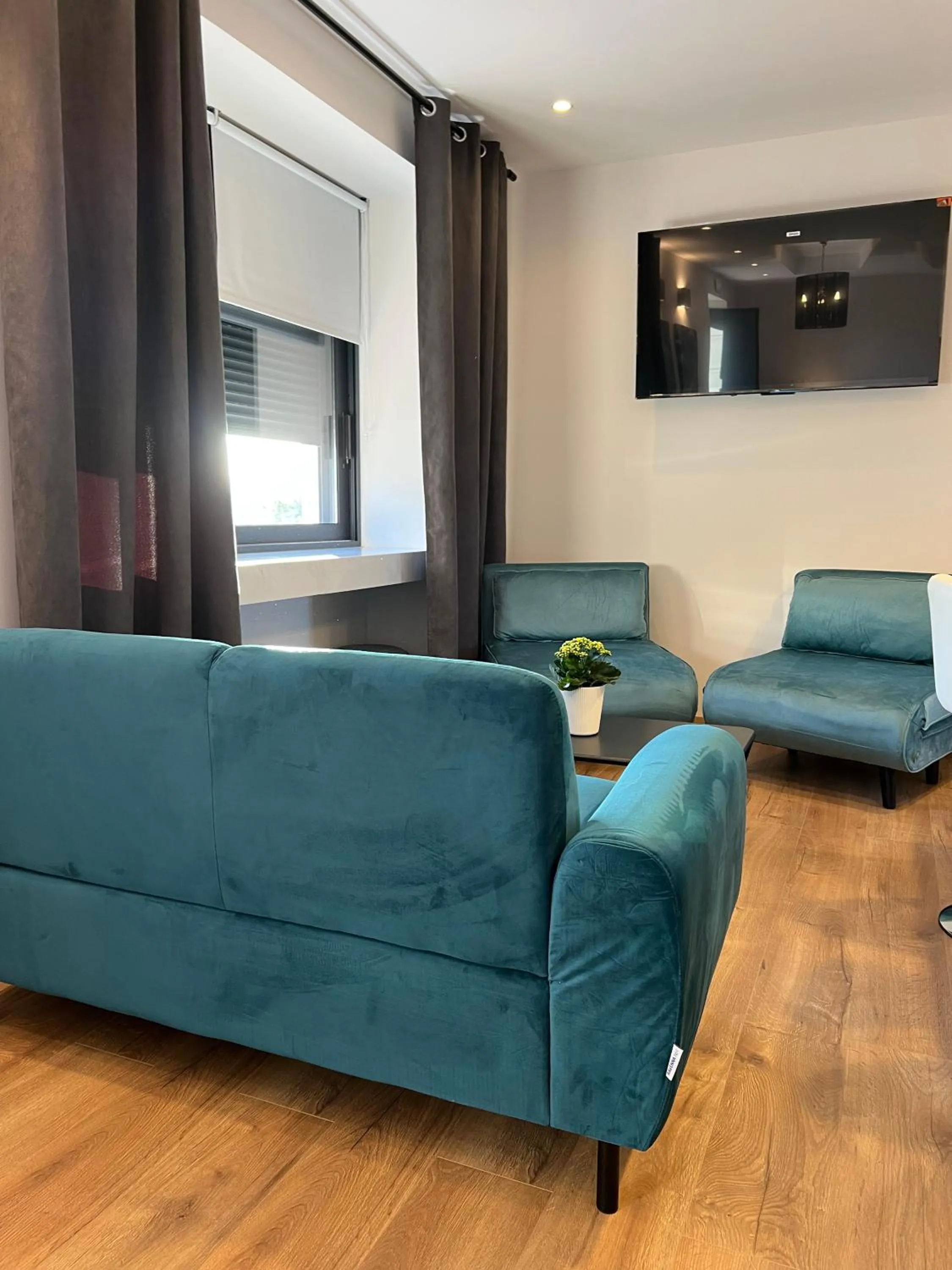 Apollonio Suites