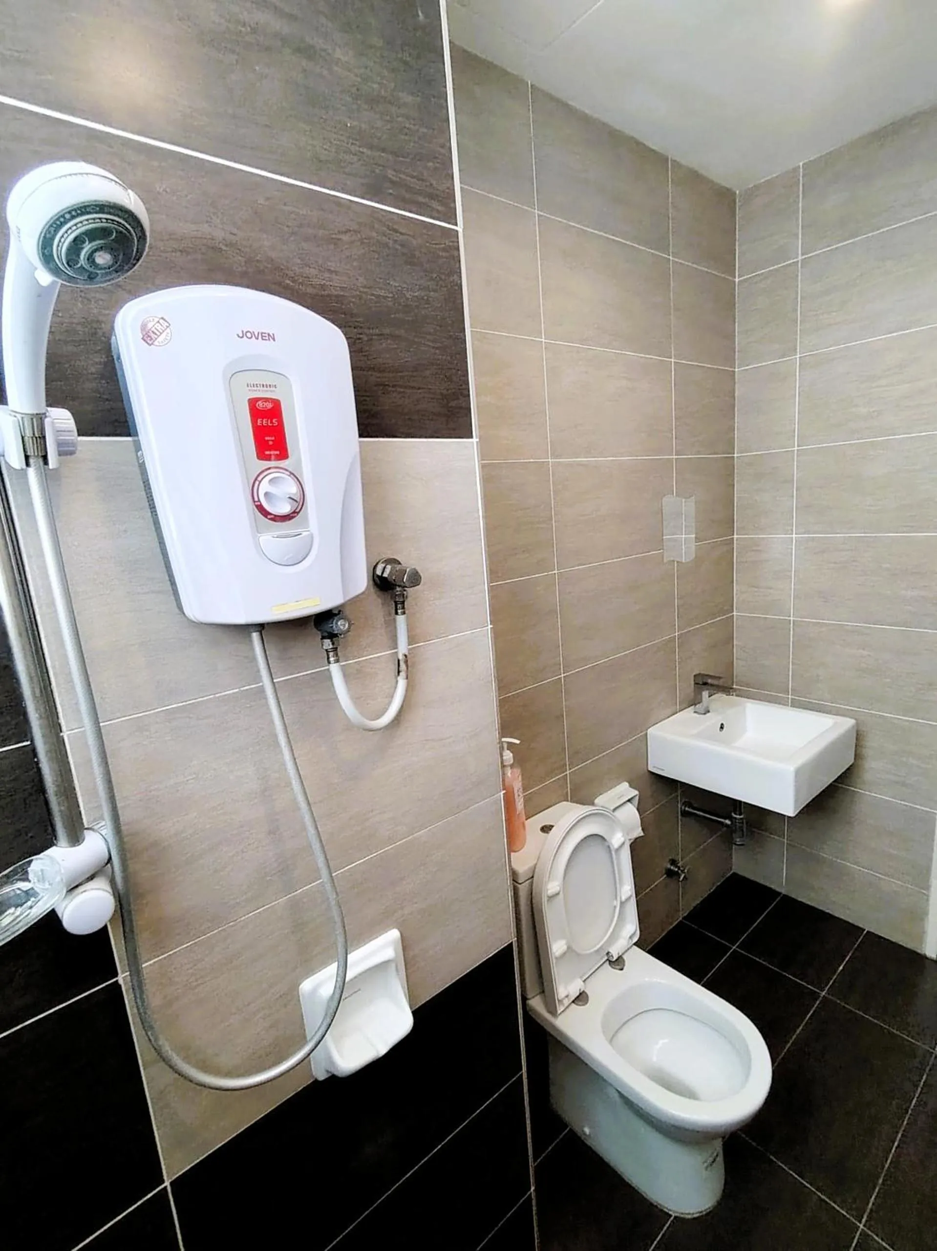 Toilet in Tropic Midhills Genting Highlands Free WiFi