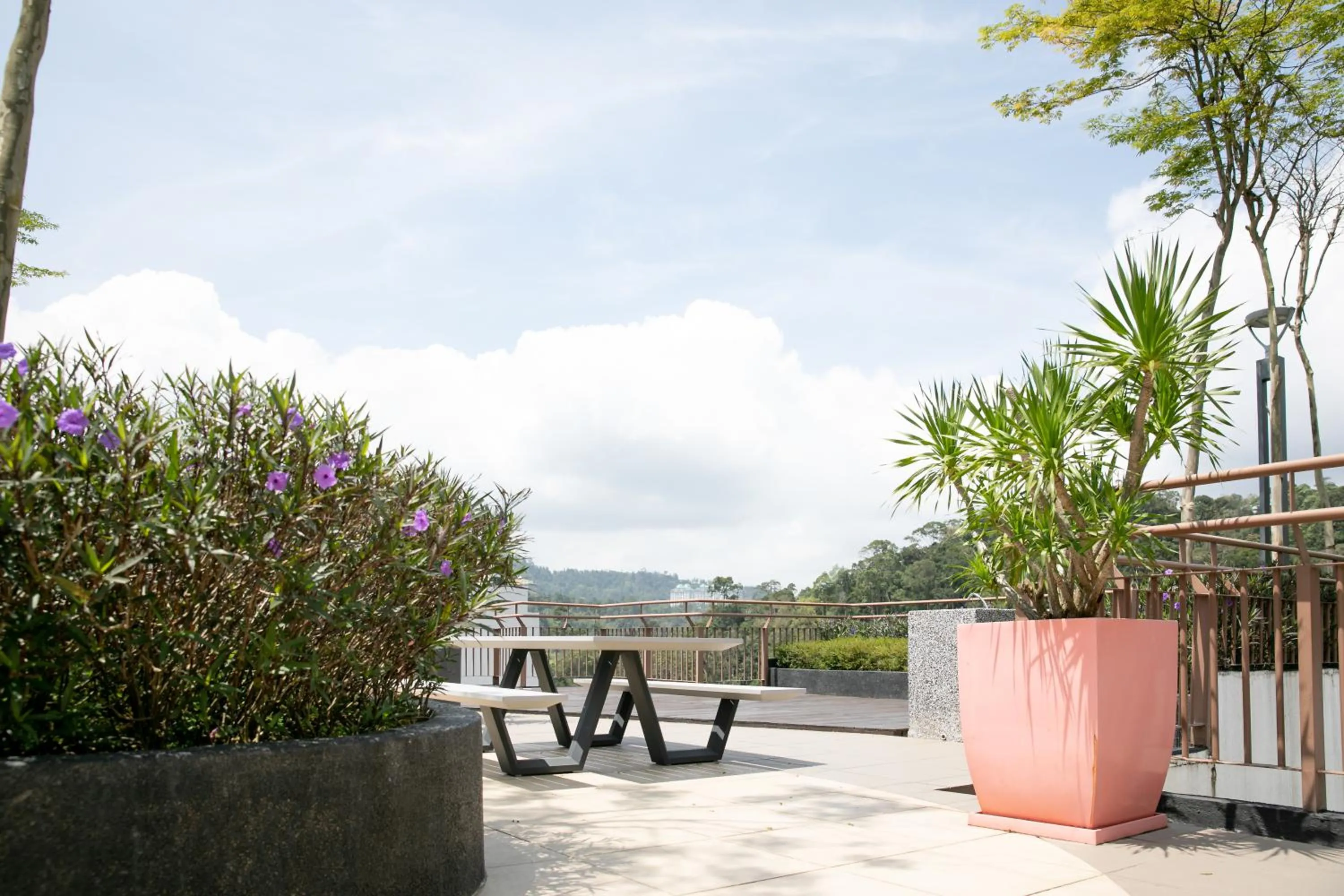 Patio in Tropic Midhills Genting Highlands Free WiFi