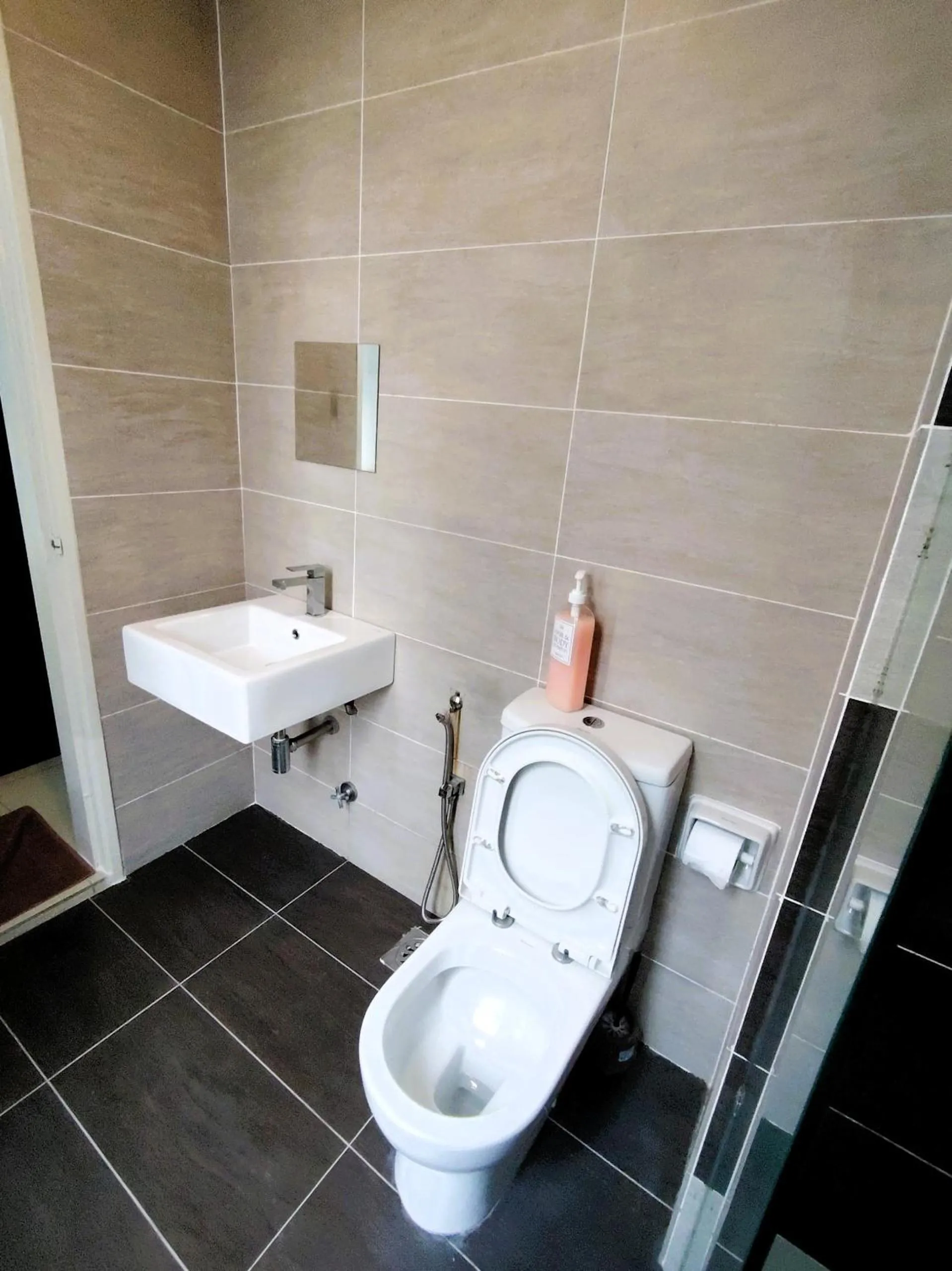 Toilet in Tropic Midhills Genting Highlands Free WiFi