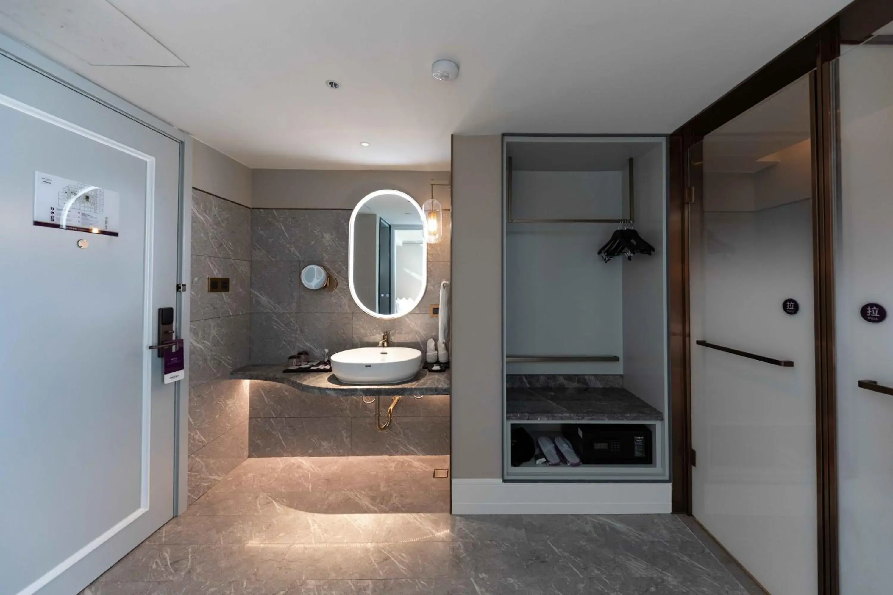 Standard Double Room in Mercure Hotel Shijiazhuang, Zhongshan East Road Standard Double Room in Mercure Hotel Shijiazhuang, Zhongshan East Road