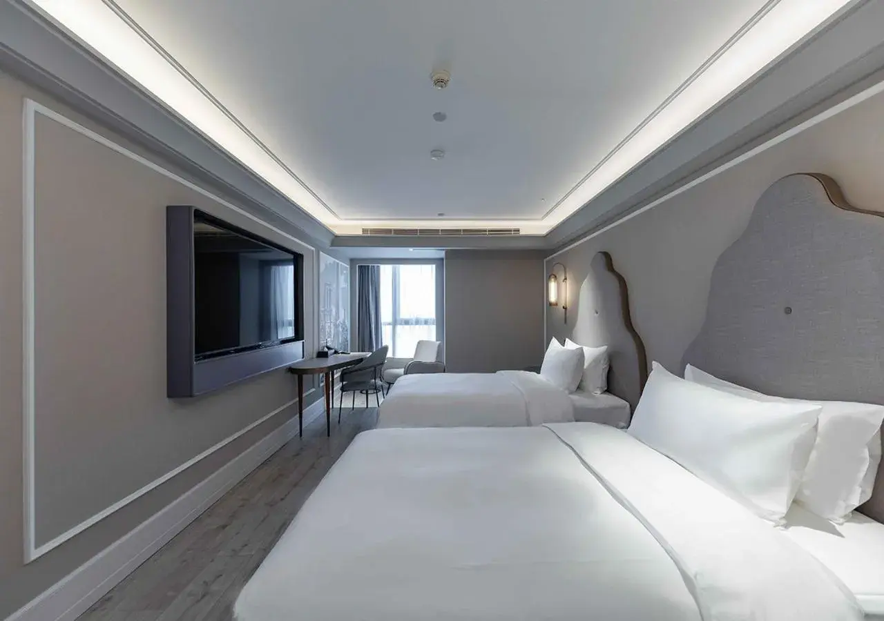 Twin Room with City View in Mercure Hotel Shijiazhuang, Zhongshan East Road Twin Room with City View in Mercure Hotel Shijiazhuang, Zhongshan East Road