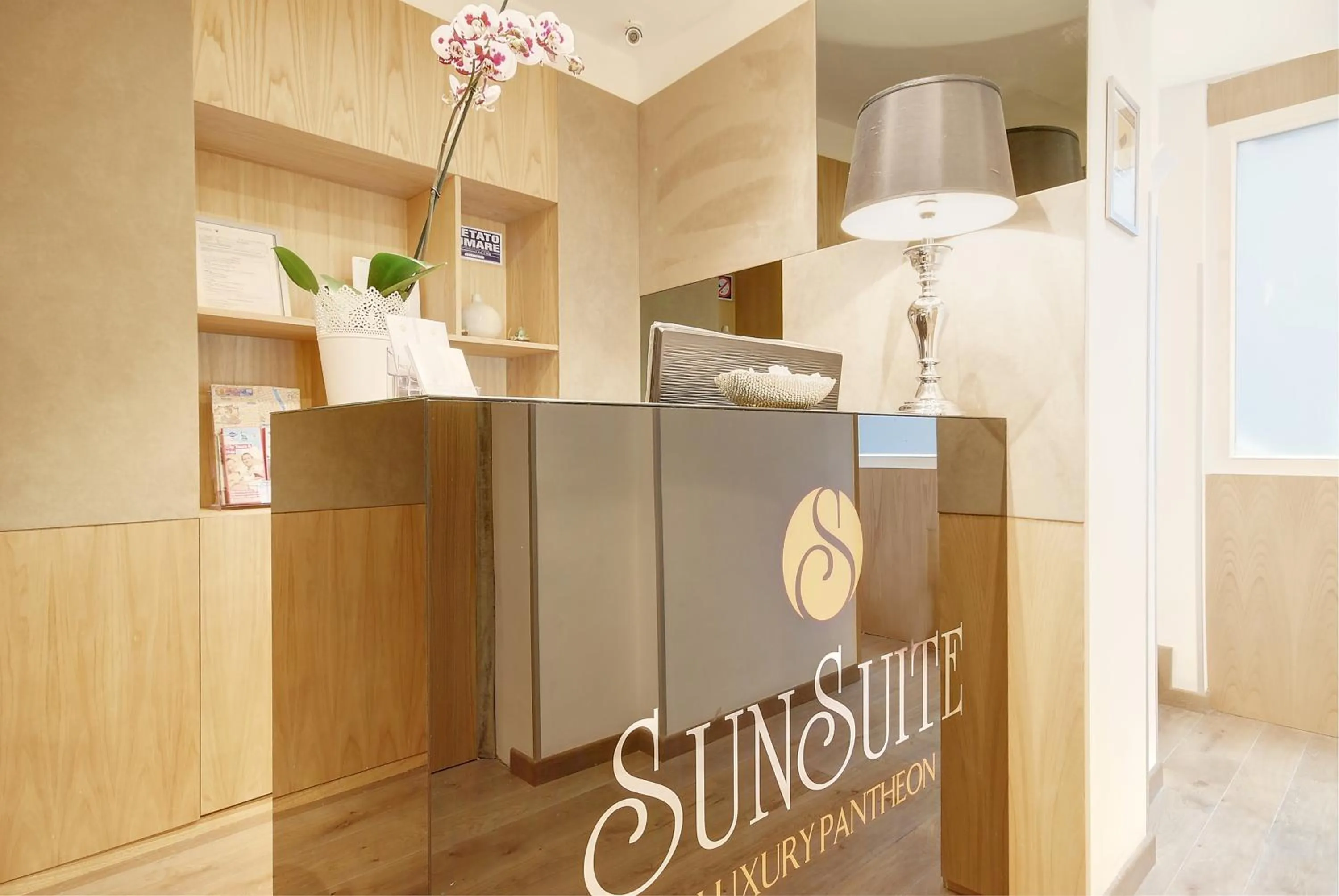 Lobby or reception in Sun Suite Luxury Pantheon