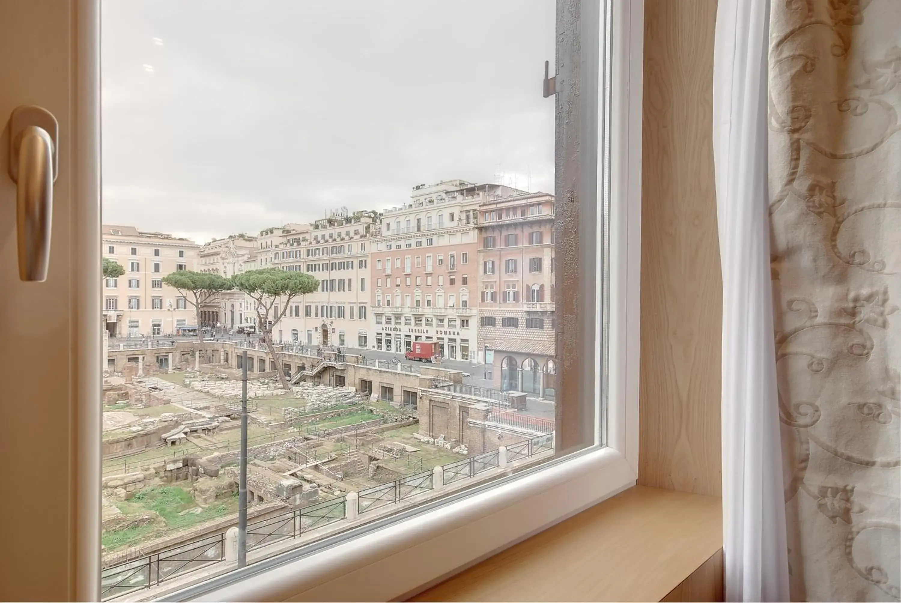 City view in Sun Suite Luxury Pantheon City view in Sun Suite Luxury Pantheon