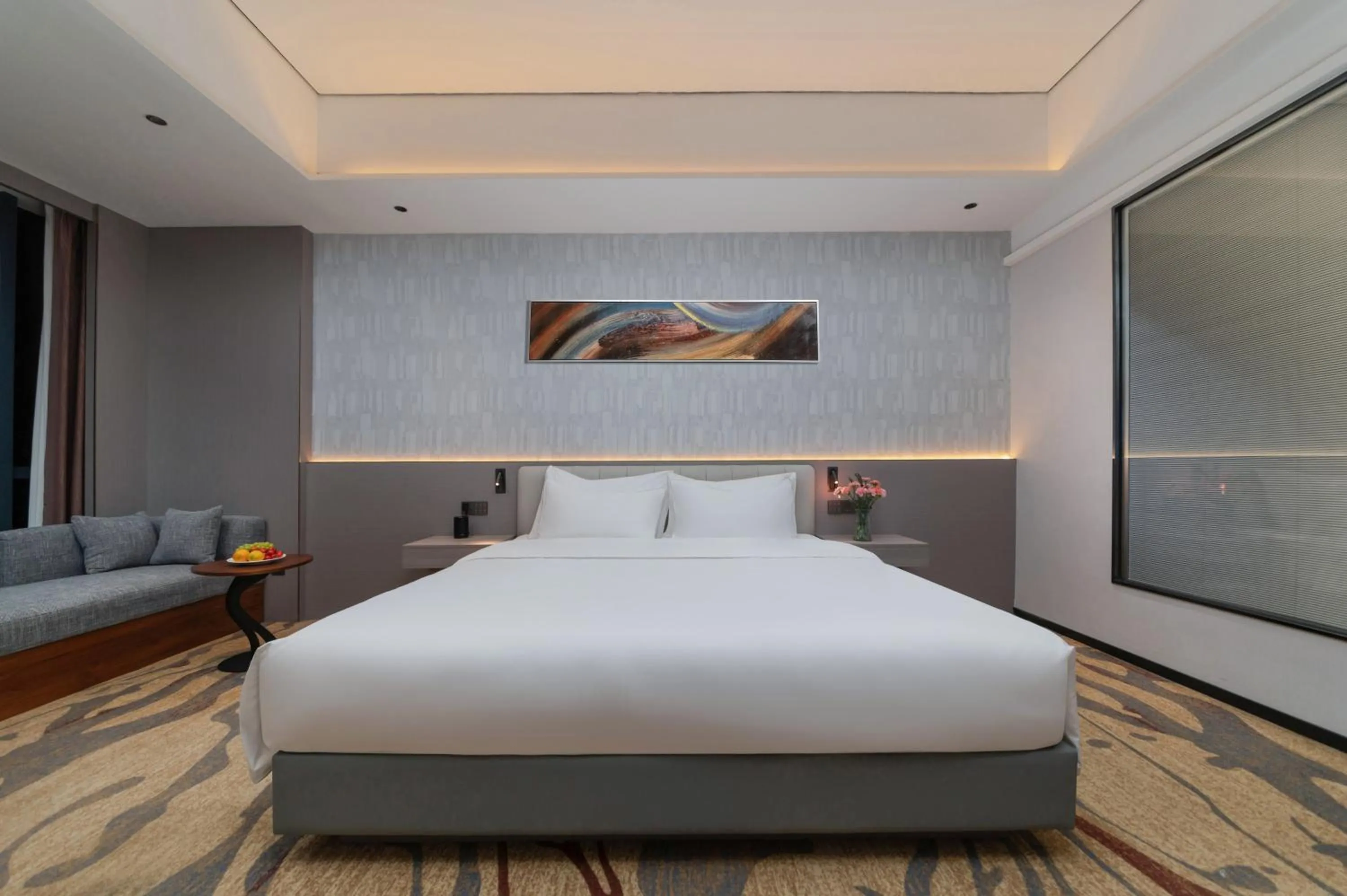 Bed in Treasure Island Hotel HUMEN