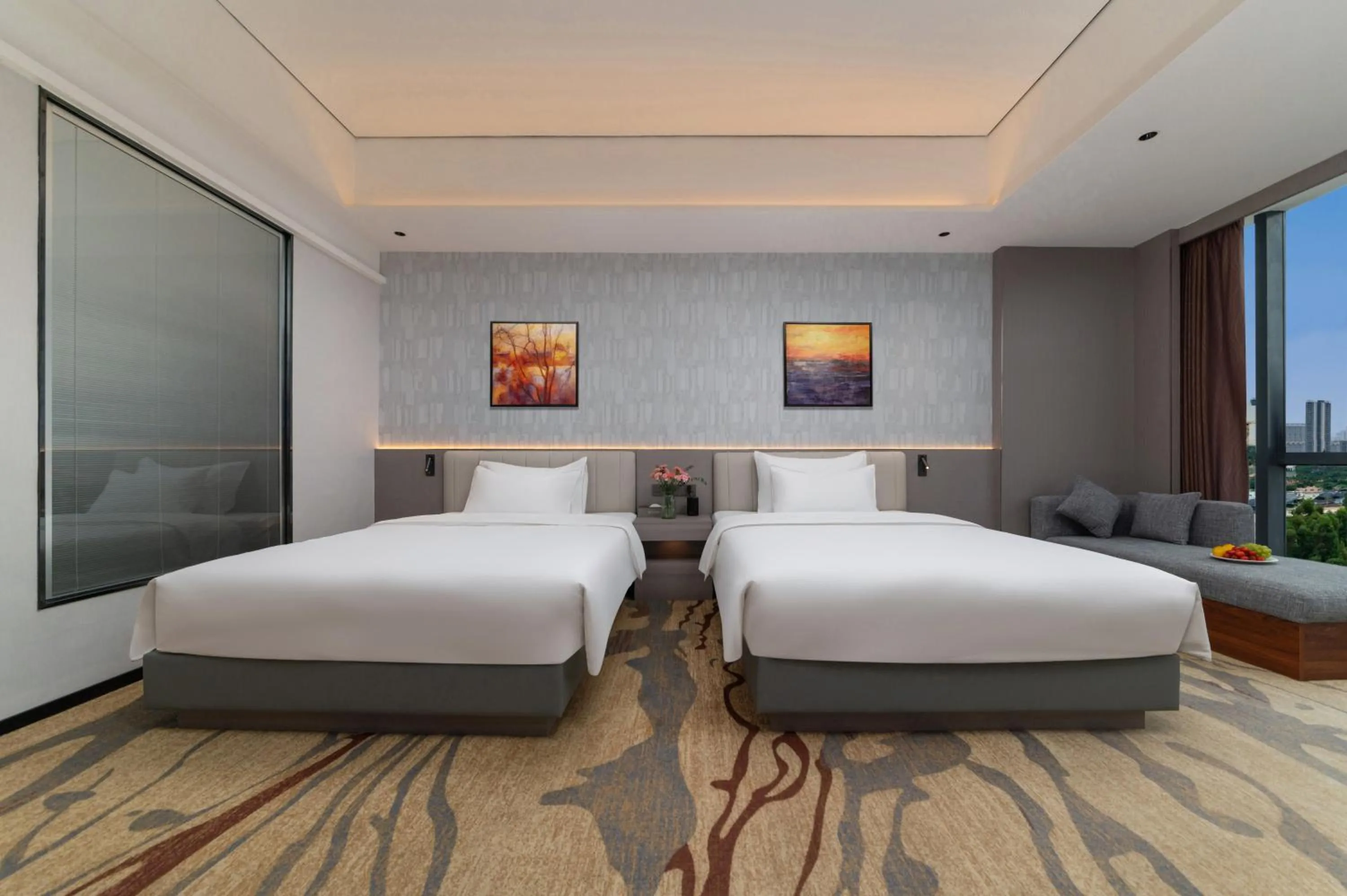 Bed in Treasure Island Hotel HUMEN
