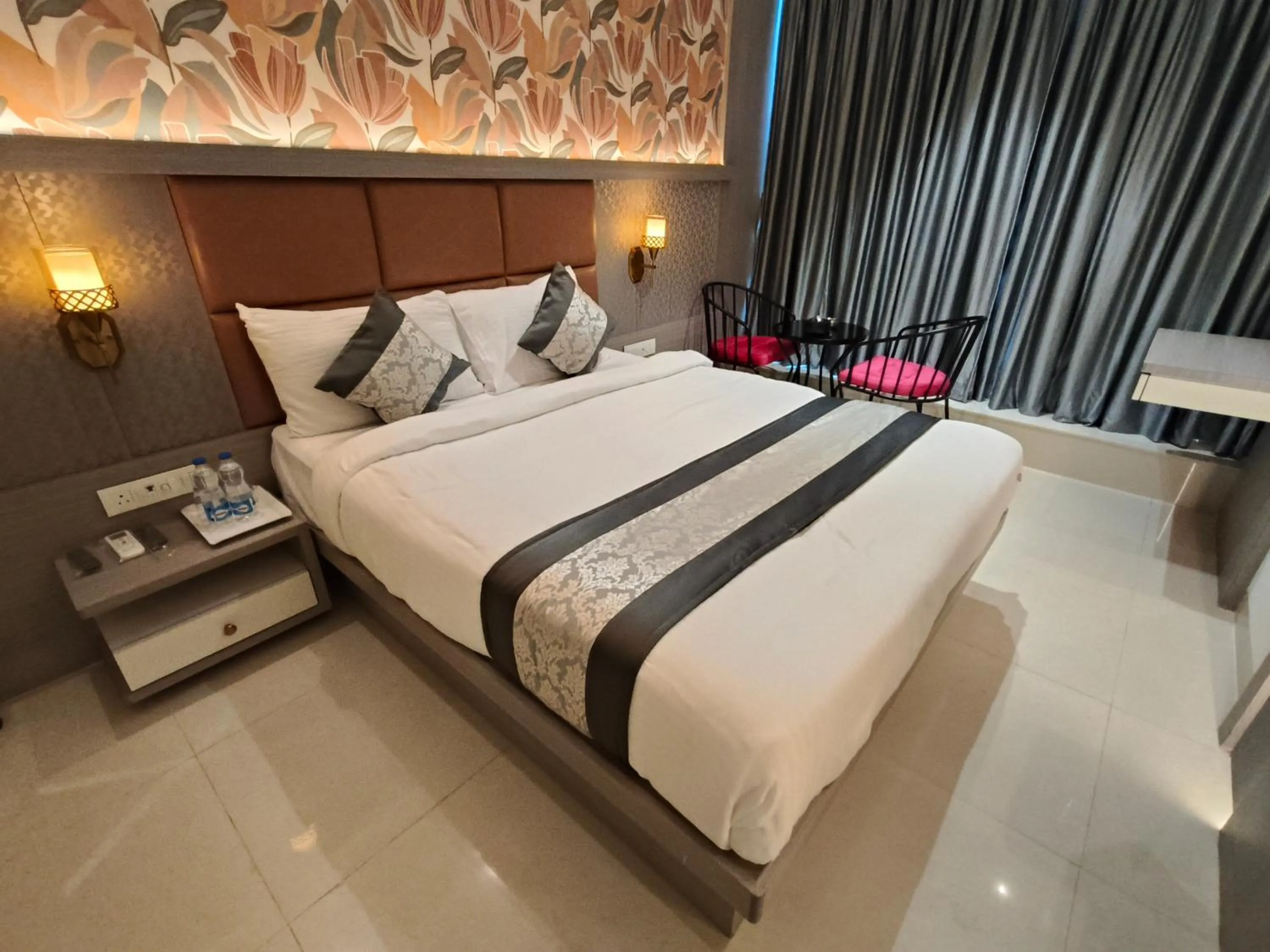Bed in Hotel Melody Boutique Thane