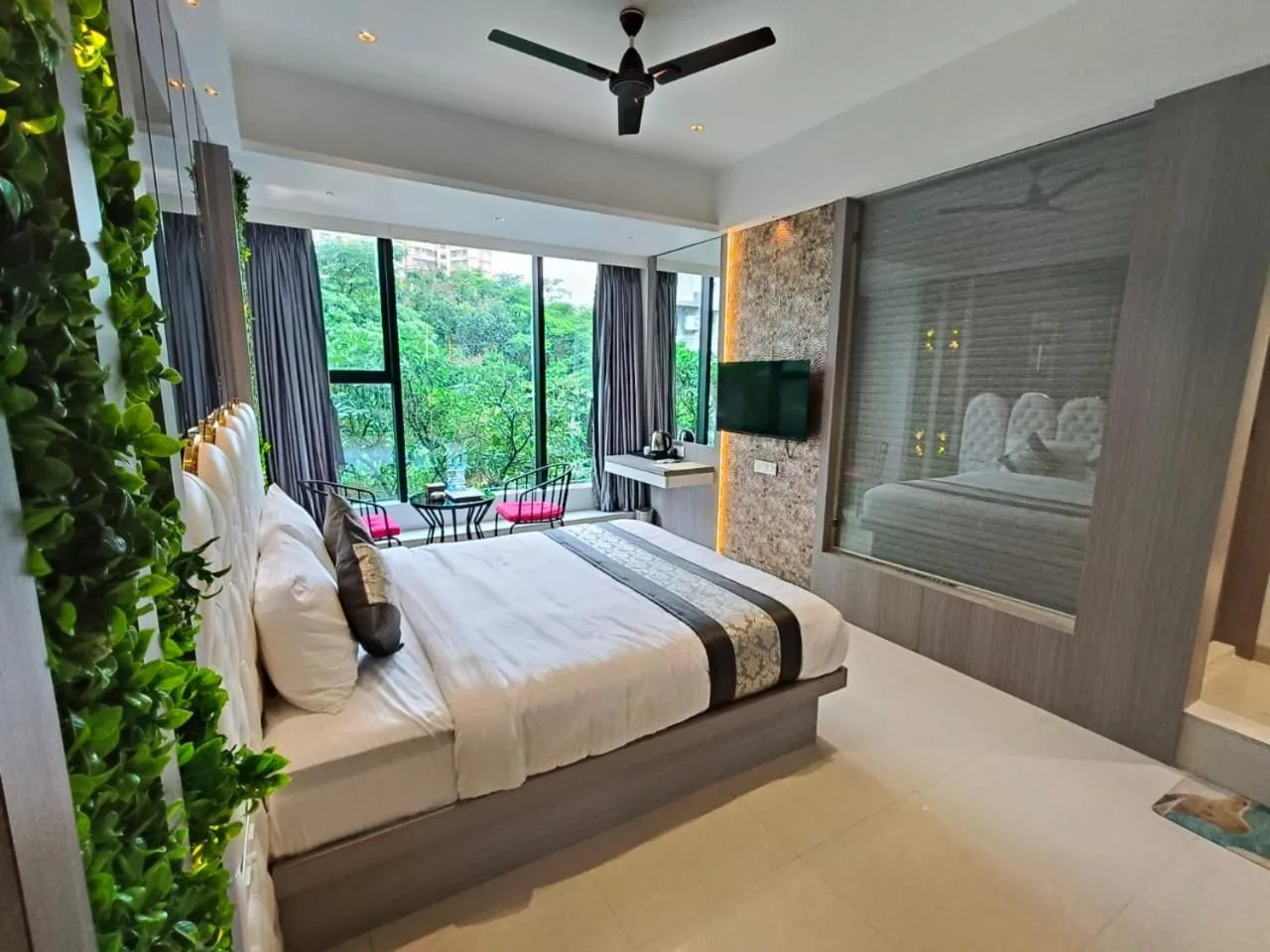 Bed in Hotel Melody Boutique Thane