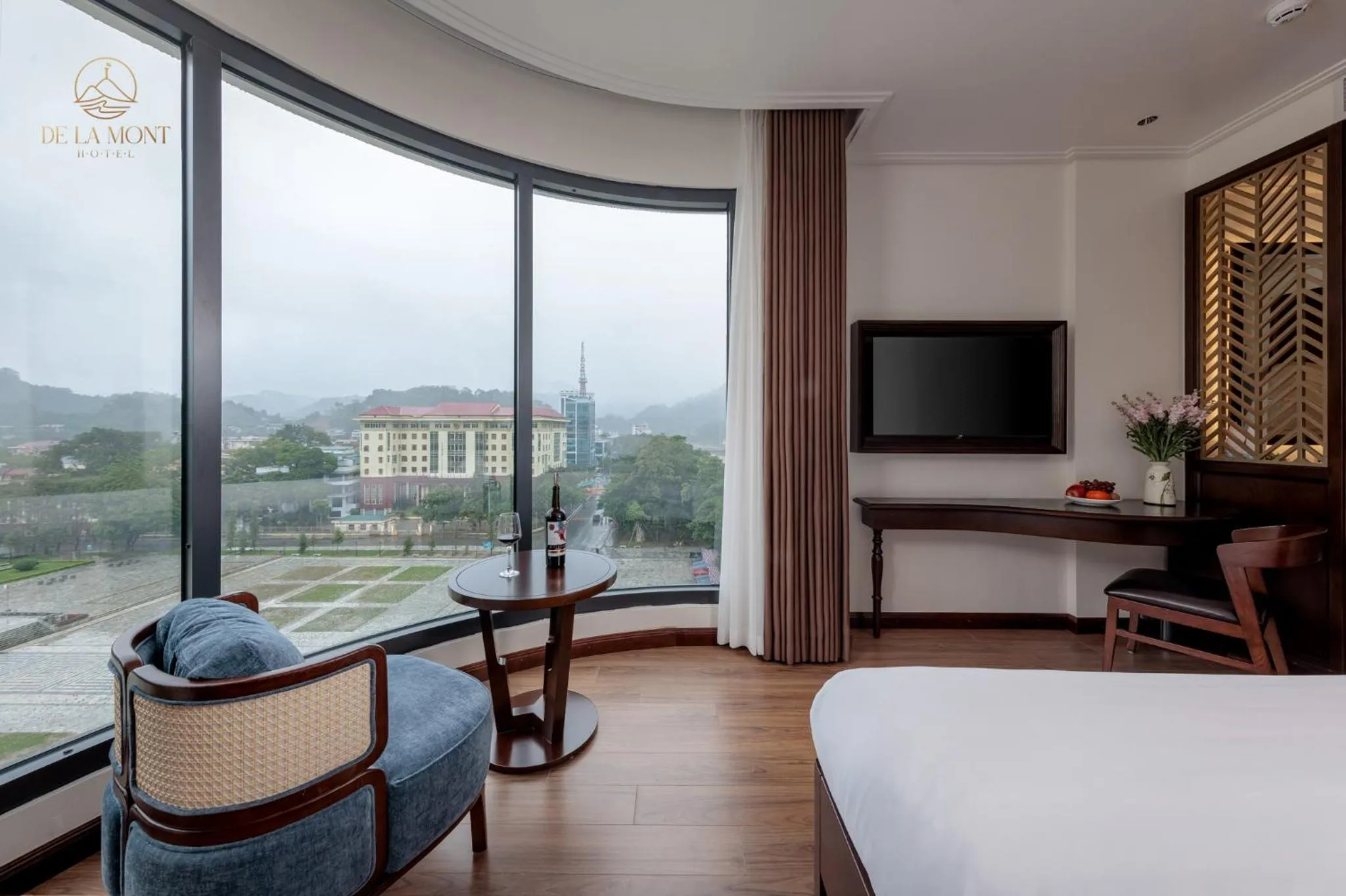 Bed in De La Mont Hotel Ha Giang