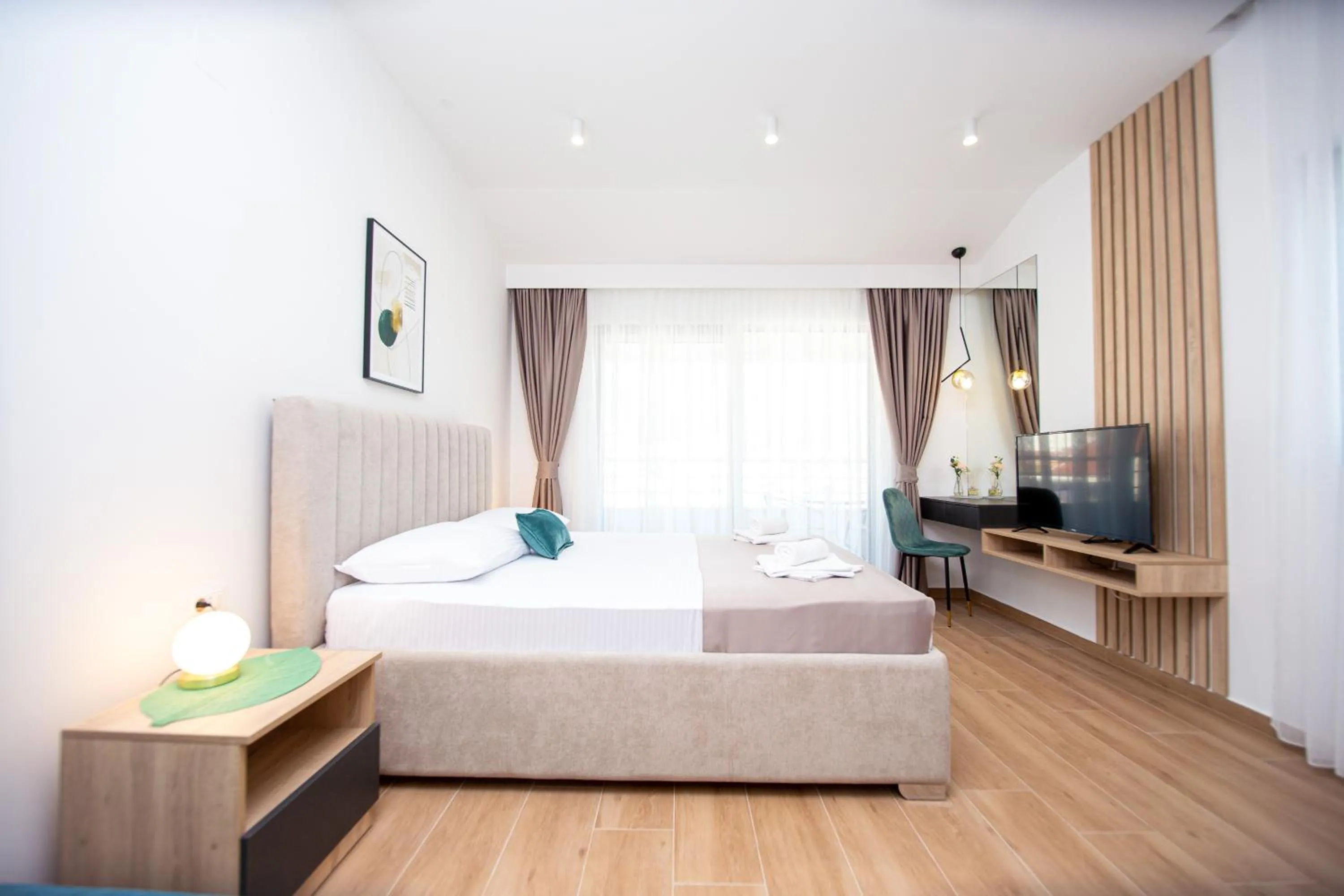 Apartments Sirena - Modern stay with free parking