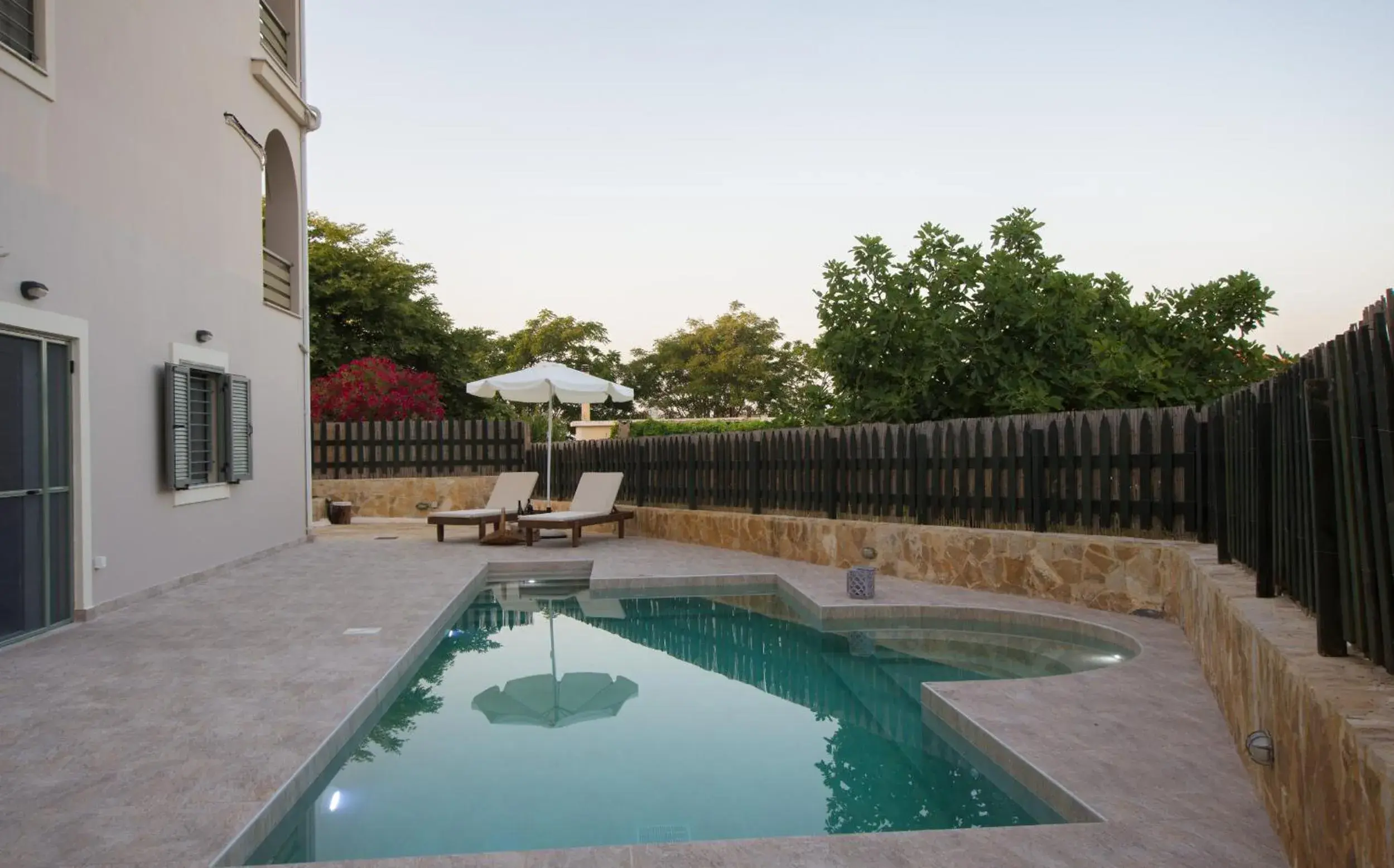 Golden Coast Boutique Villa Golden Coast Boutique Villa