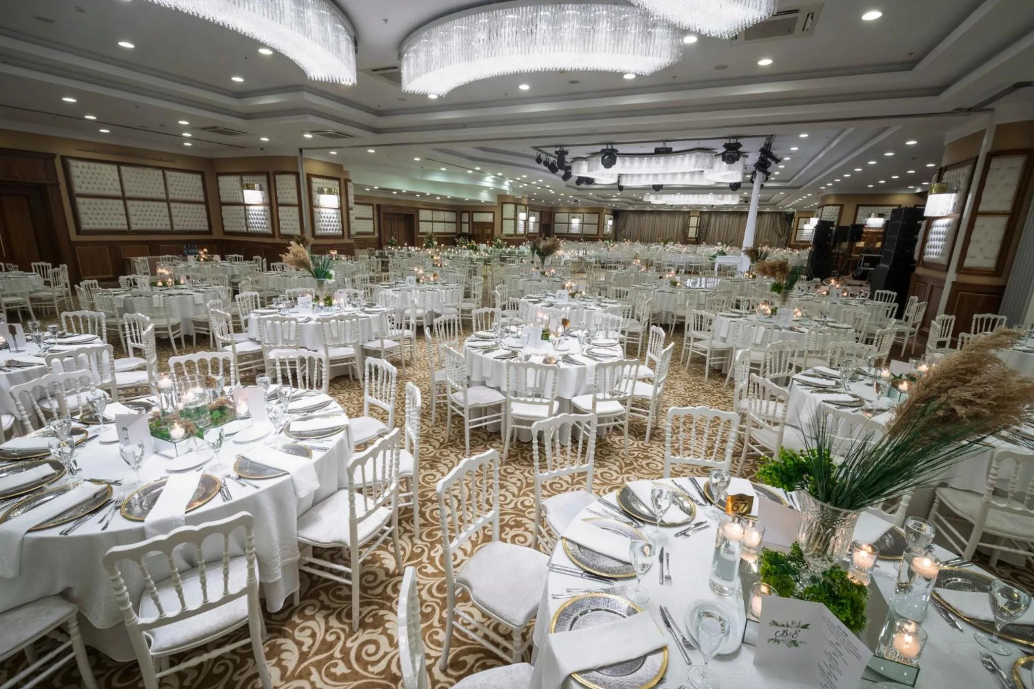 Banquet/Function facilities in Atakosk Group Hotels