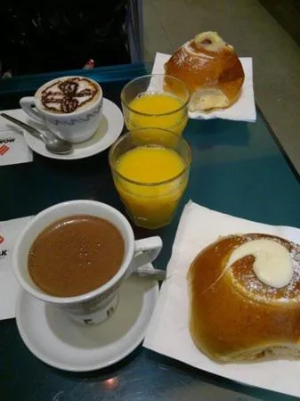 Food and drinks in Estate4home - Surreo Luxury B&b